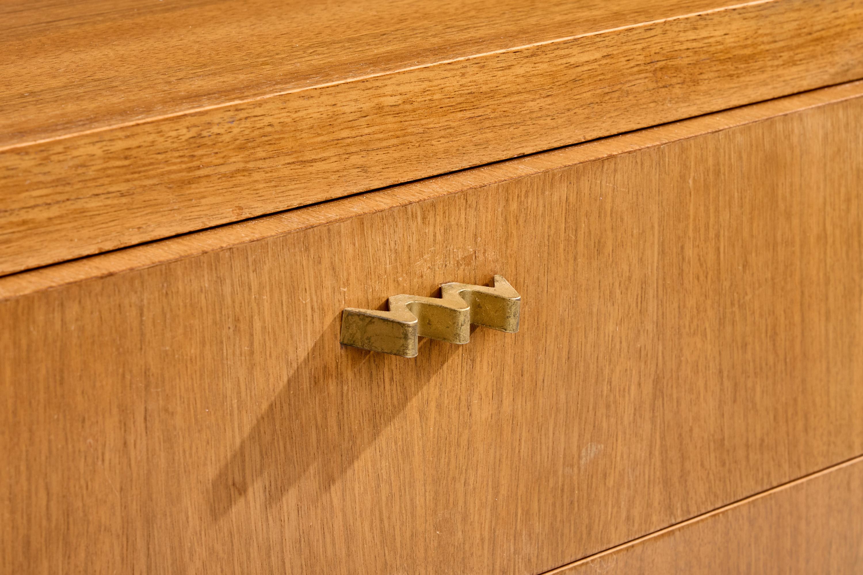 American of Martinsville, Dresser, Oak, Brass, USA, 1950s For Sale 2