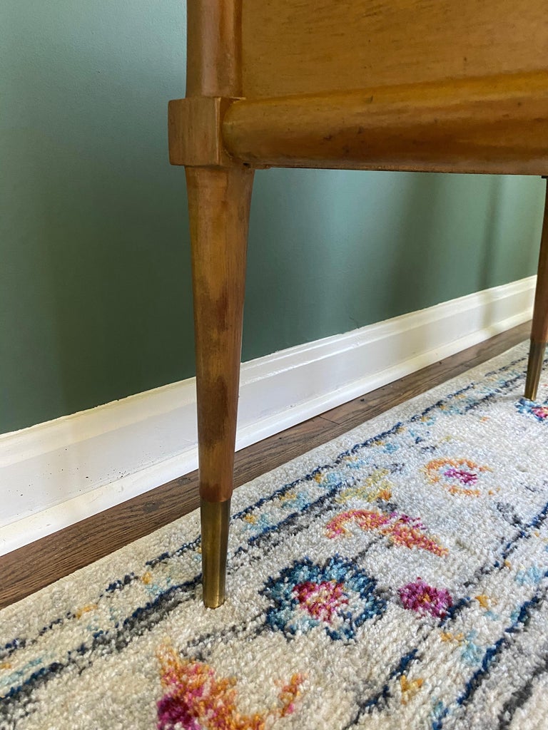 American of Martinsville End Table For Sale 8