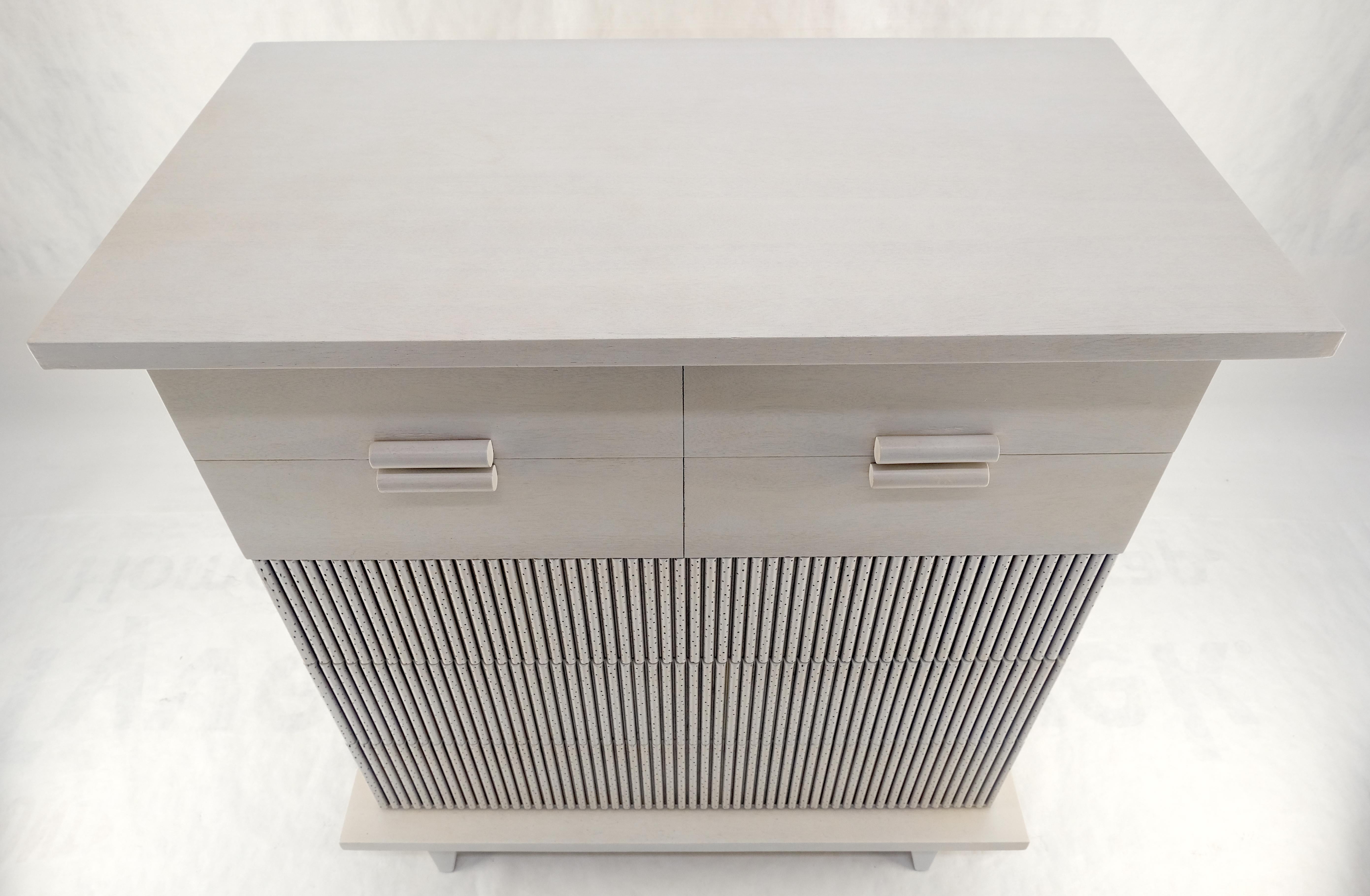 American of Martinsville Light Grey 5 Schubladen Mid Century Modern Dresser MINT! im Angebot 3