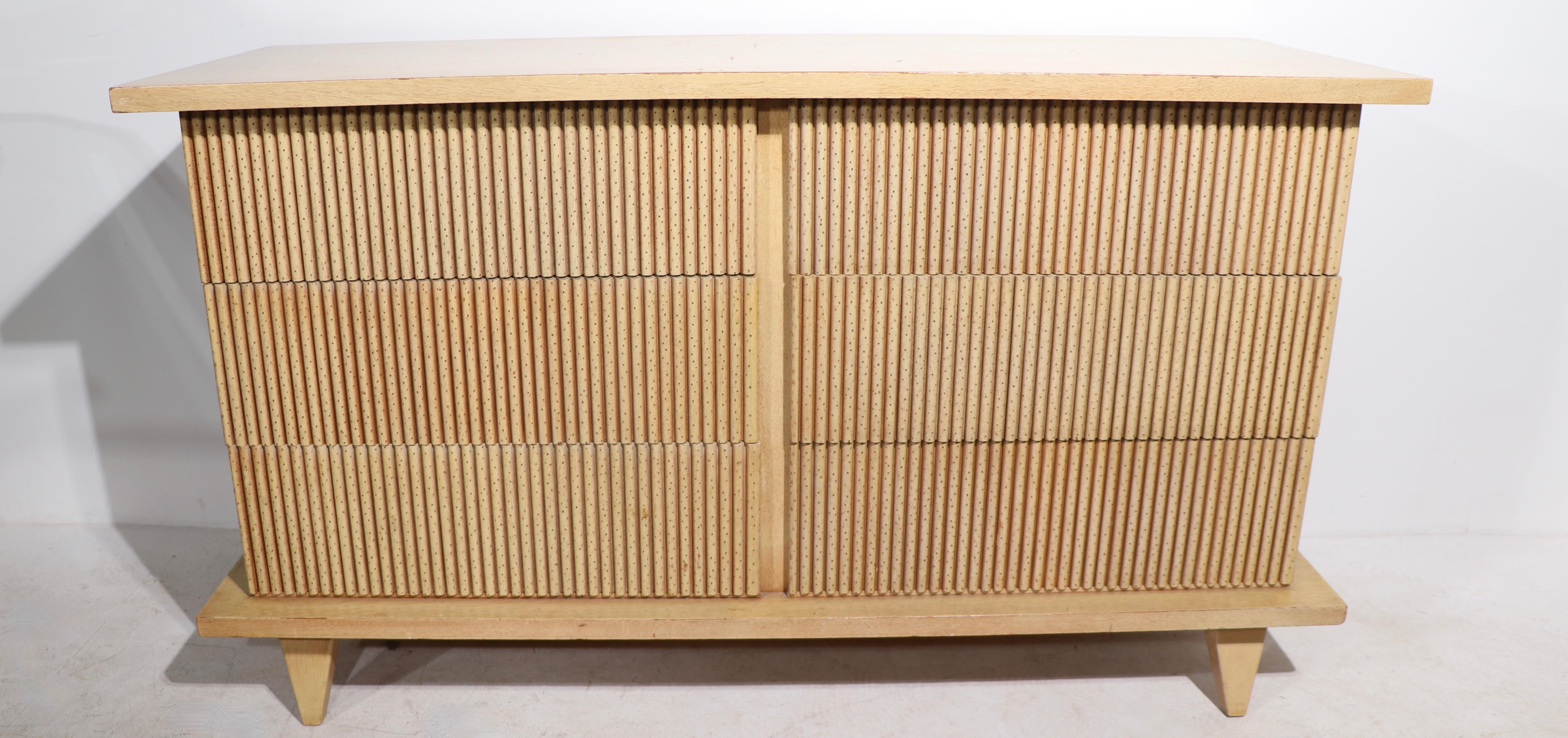 20ième siècle Commode Bali-Hi de Merton Gershwin pour American of Martinsville, vers les années 1950 en vente