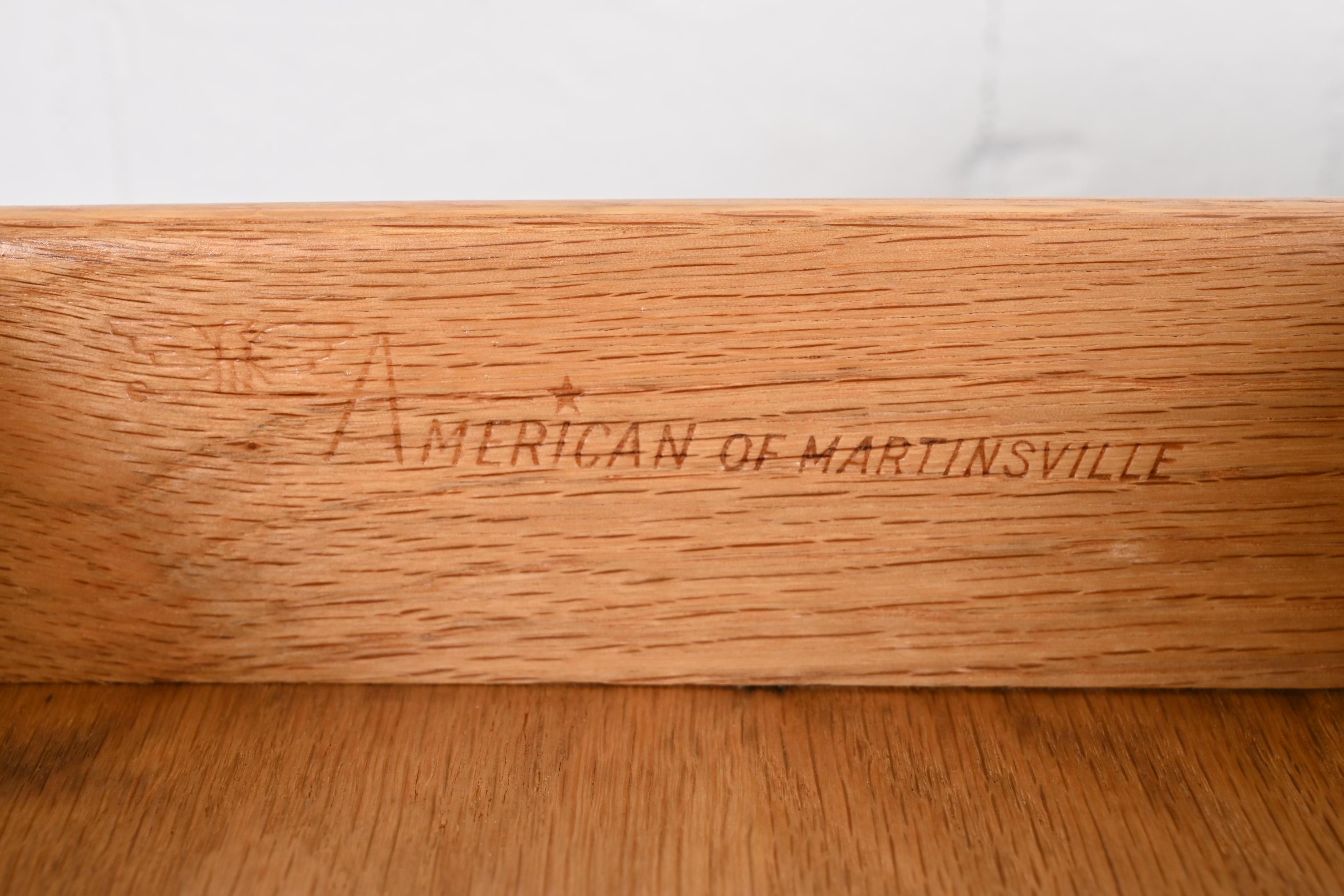 American of Martinsville Mid-Century Black Lacquered Nightstands, Refinished For Sale 4