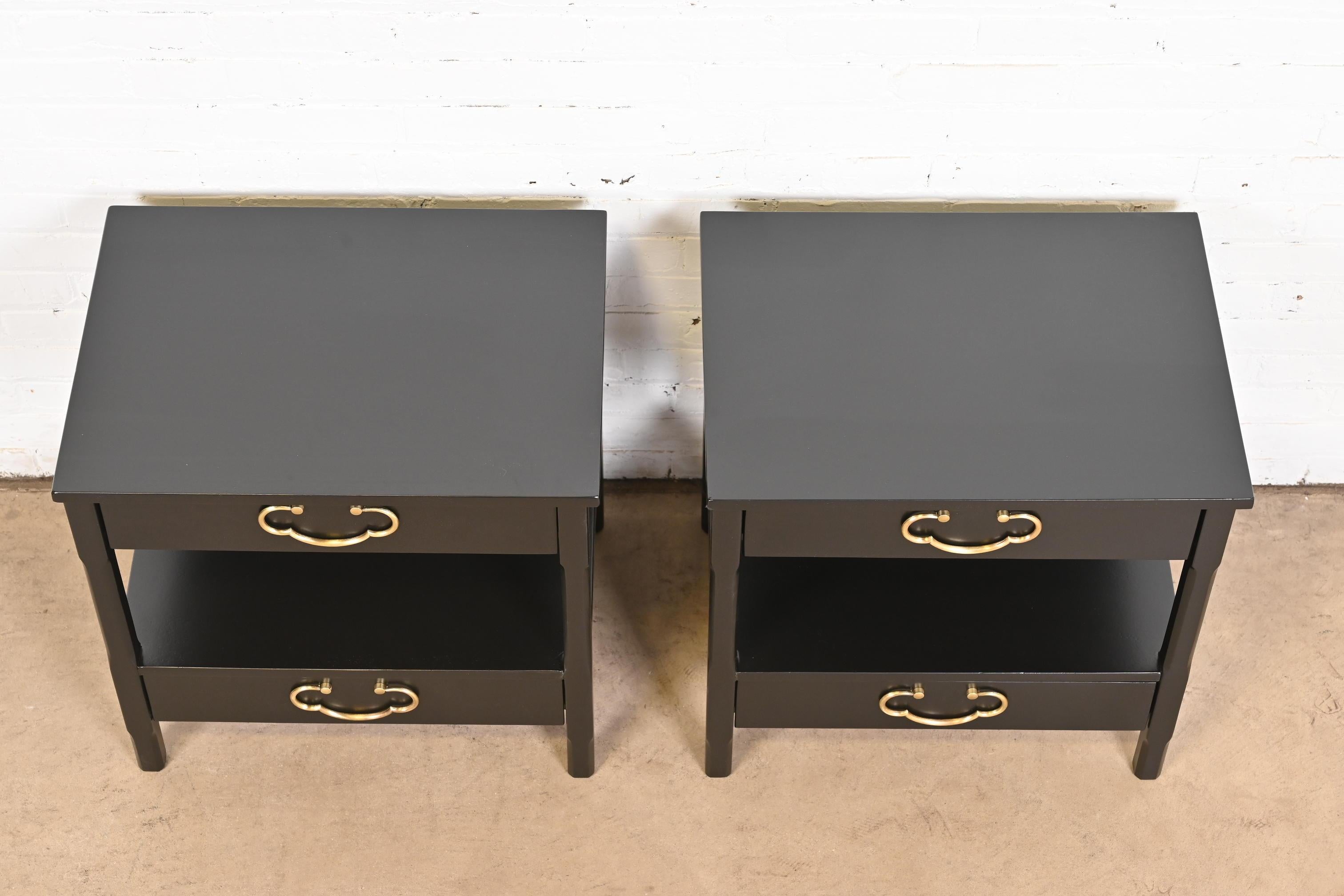 American of Martinsville Mid-Century Black Lacquered Nightstands, Refinished For Sale 1