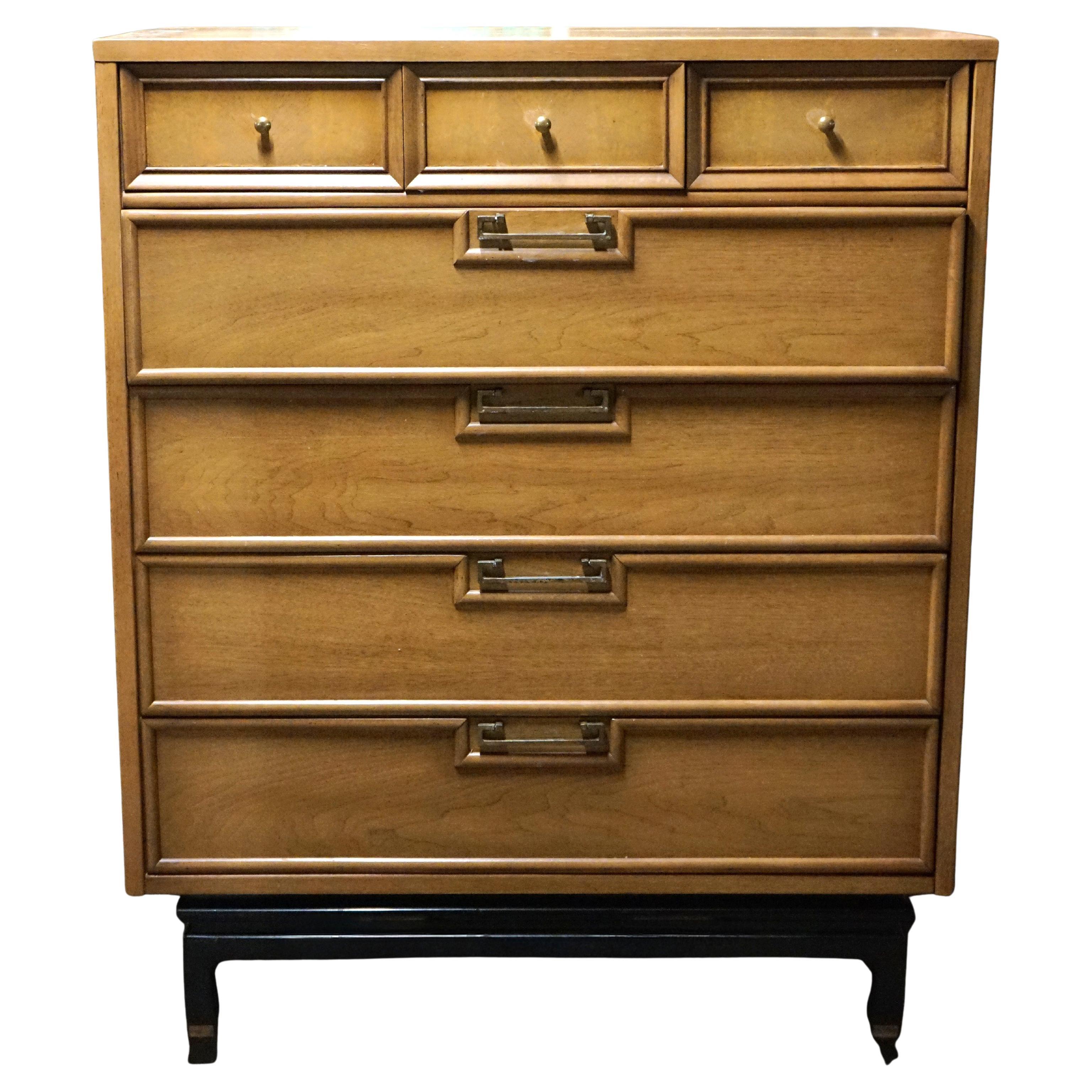 American of Martinsville Mid-Century Highboy Kommode mit Chinoiserie Stil