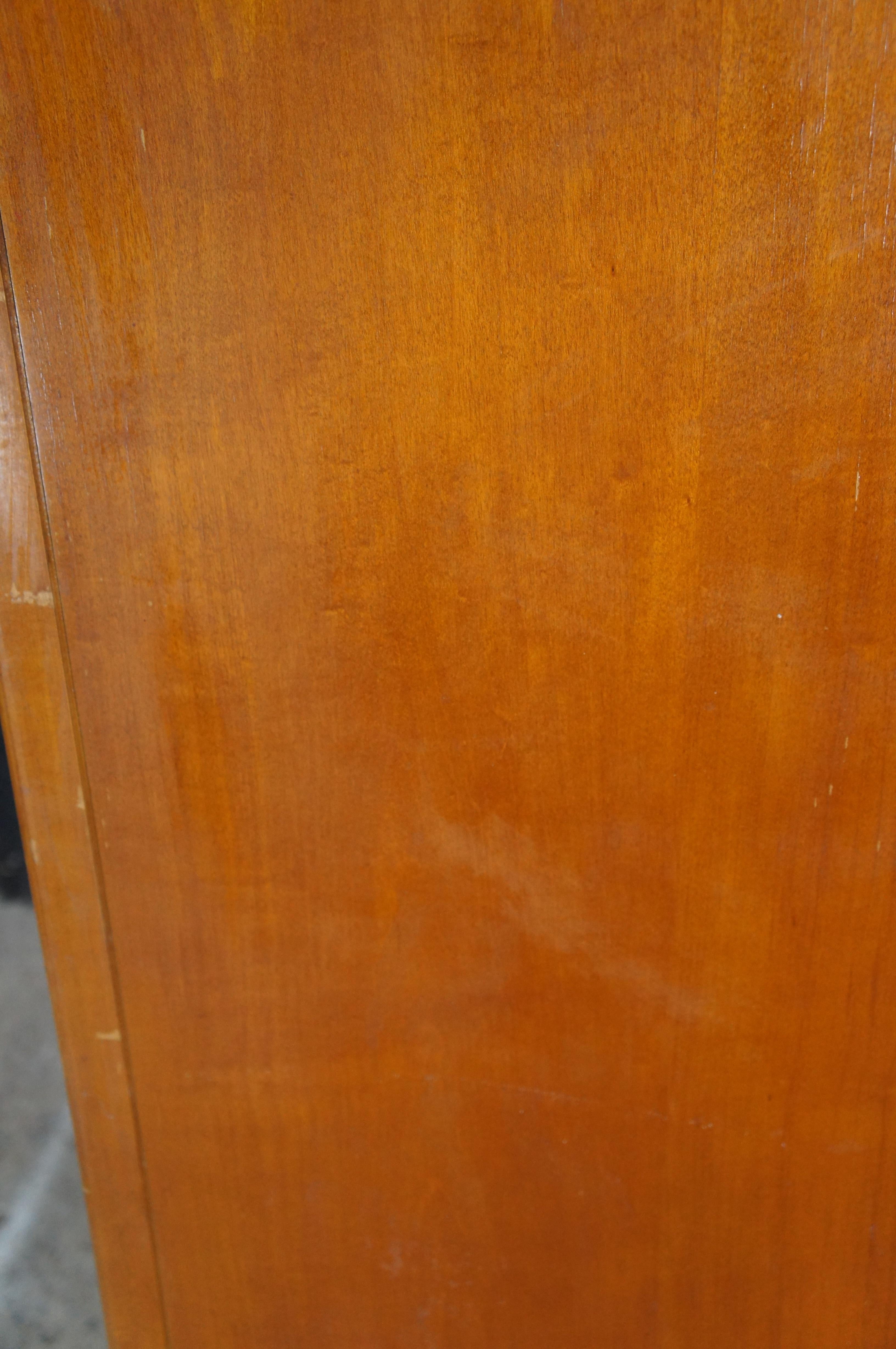 American of Martinsville Armoire moderne du milieu du siècle en loupe de frêne Tallboy Dresser 62