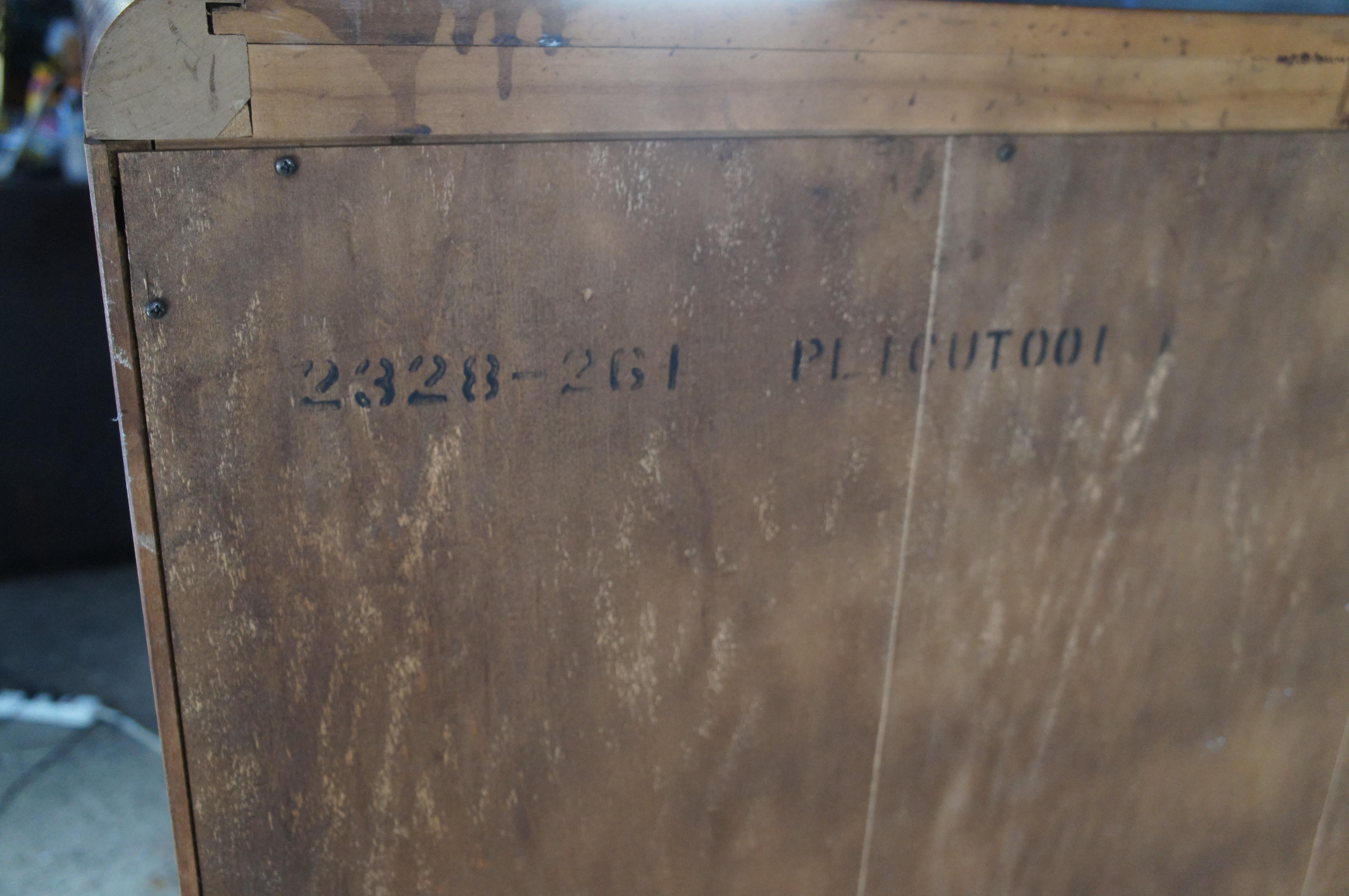 American of Martinsville Armoire moderne du milieu du siècle en loupe de frêne Tallboy Dresser 62