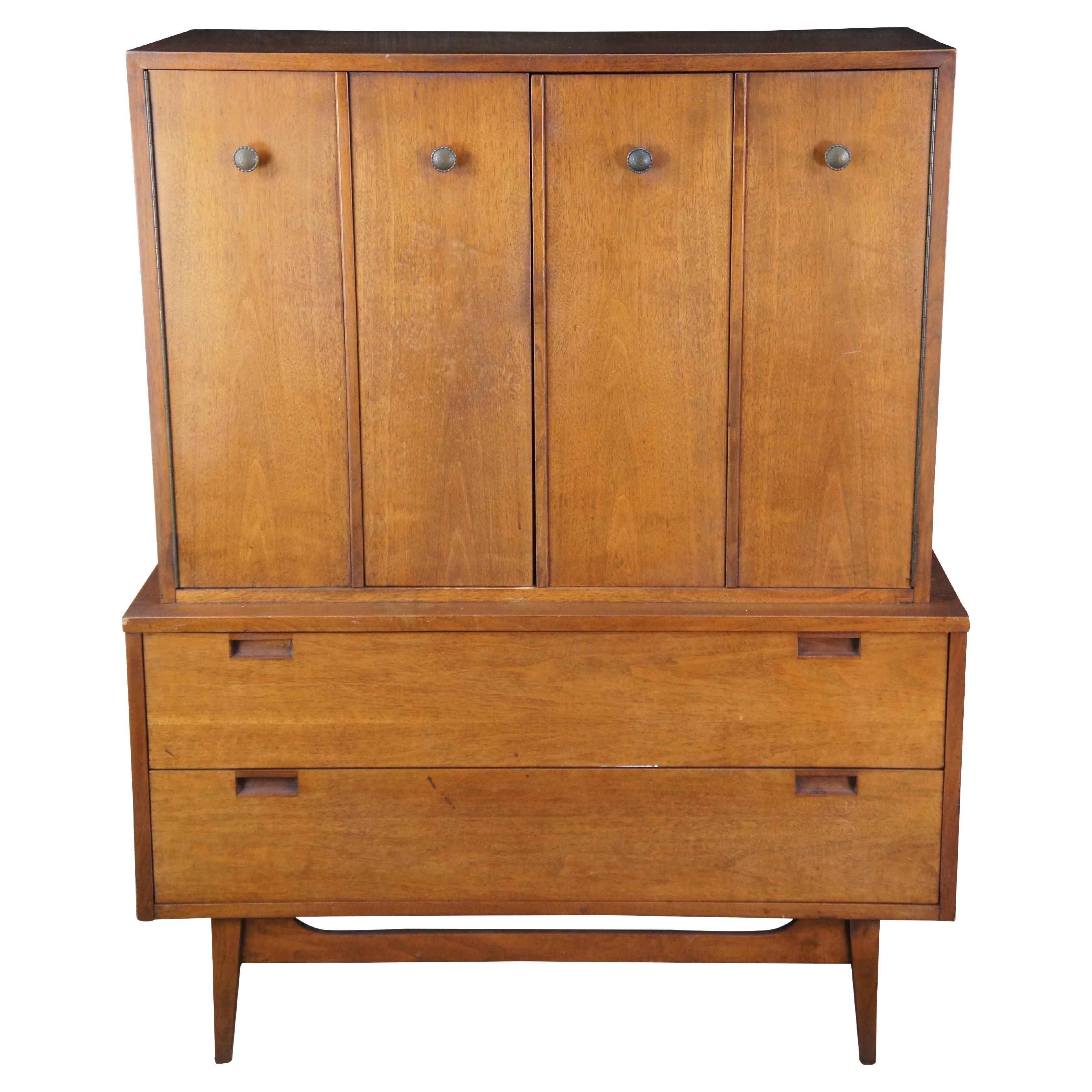 Do bifold doors need a track?