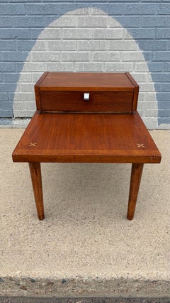 American of Martinsville Mid-Century Modern Two Tier Step Table, circa 1965
