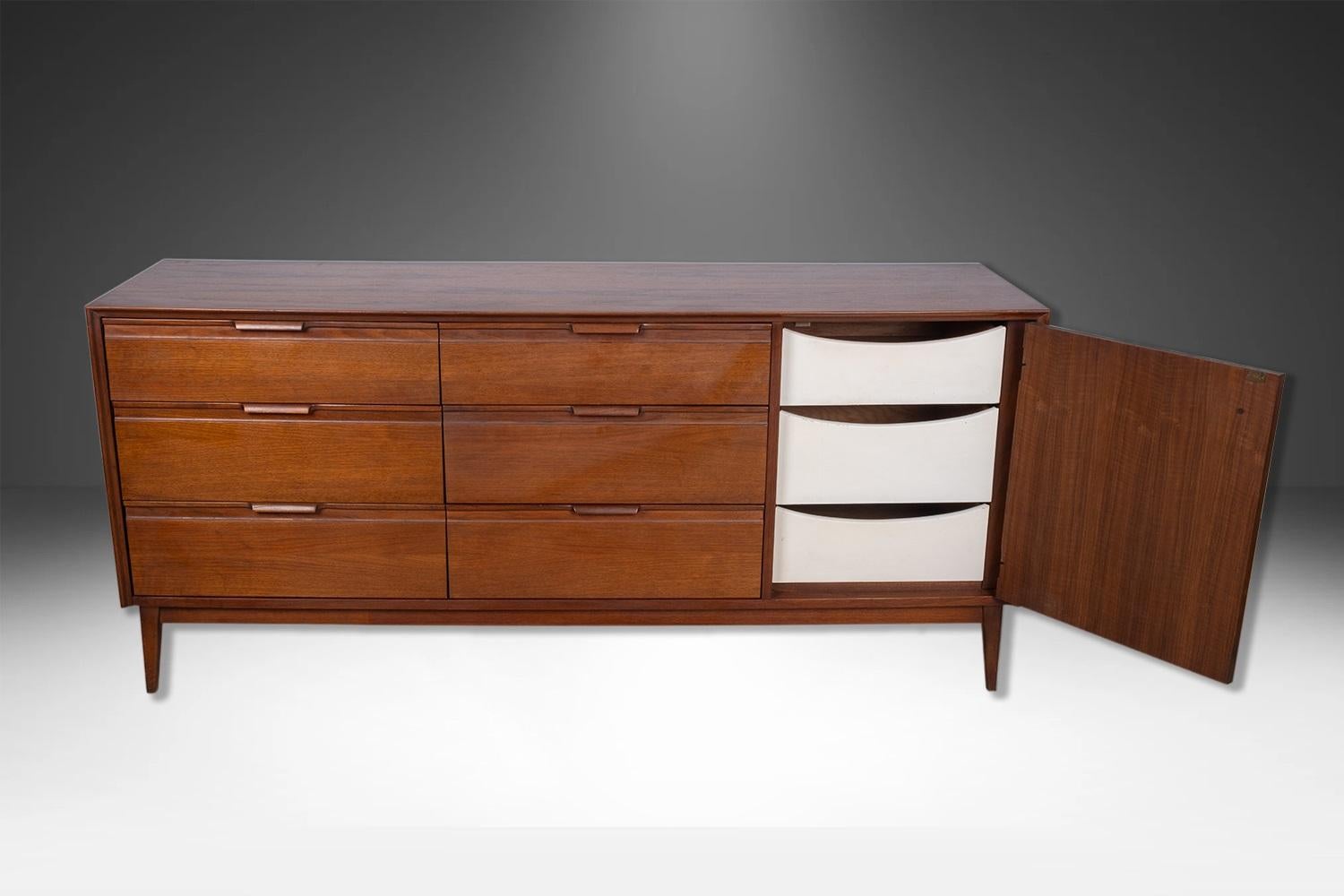 Mid-Century Modern American of Martinsville MidCentury 9 Drawer Dresser Credenza For Sale