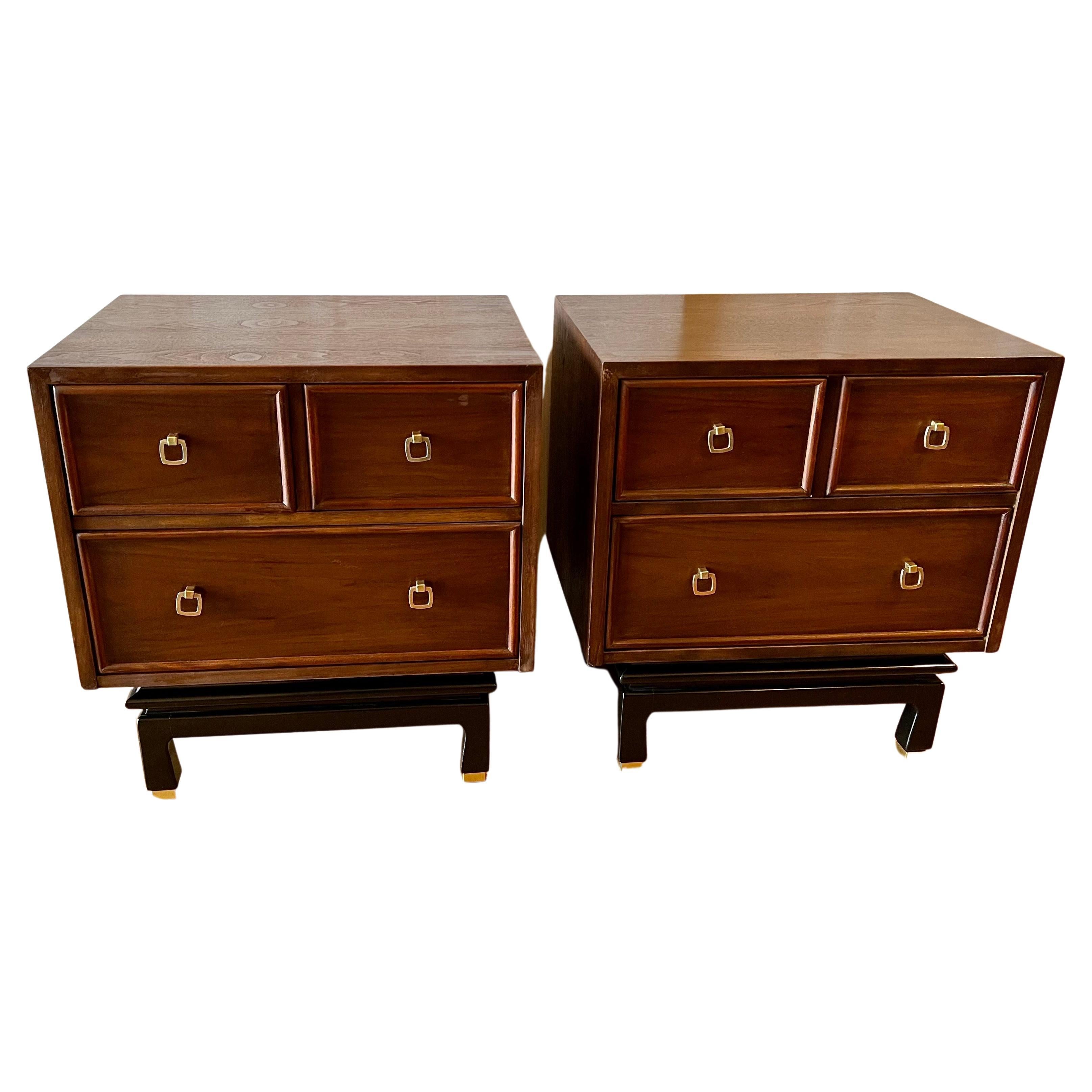 Brass American of Martinsville Pair of Nightstands / Cabinets Hollywood Regency For Sale