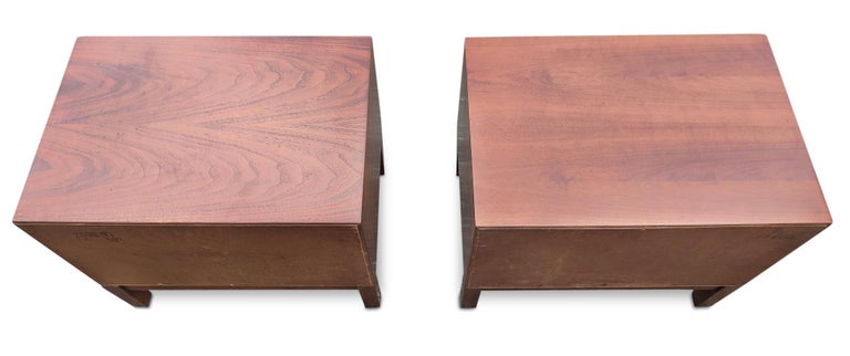 Mid-20th Century American of Martinsville Pair Restored Walnut Rosewood Nightstands End Tables For Sale