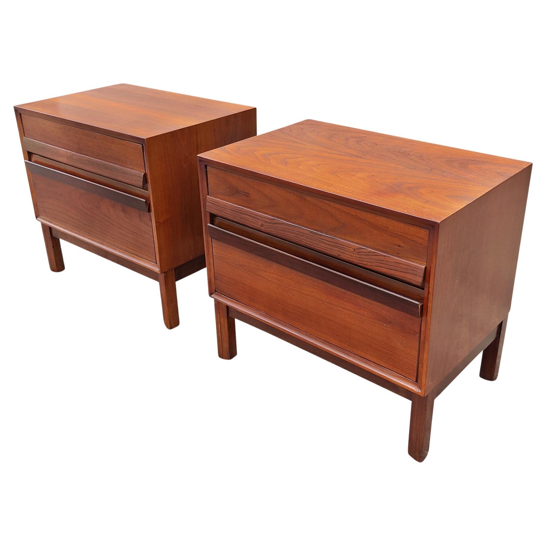 American of Martinsville Pair Restored Walnut Rosewood Nightstands End Tables