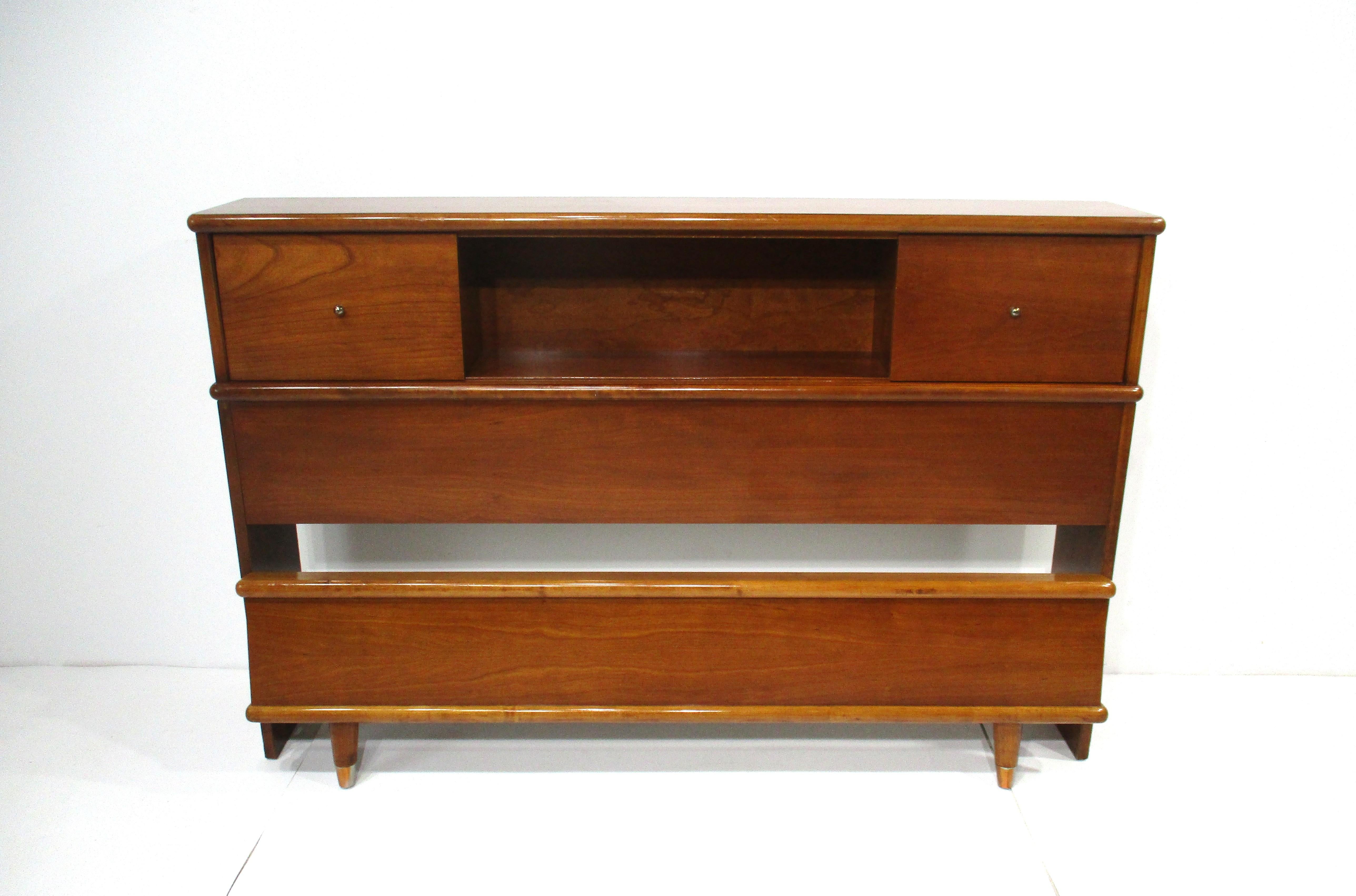 American of Martinsville gestylt Mid Century Full / Queen Kopfteil & Fußteil im Angebot 5
