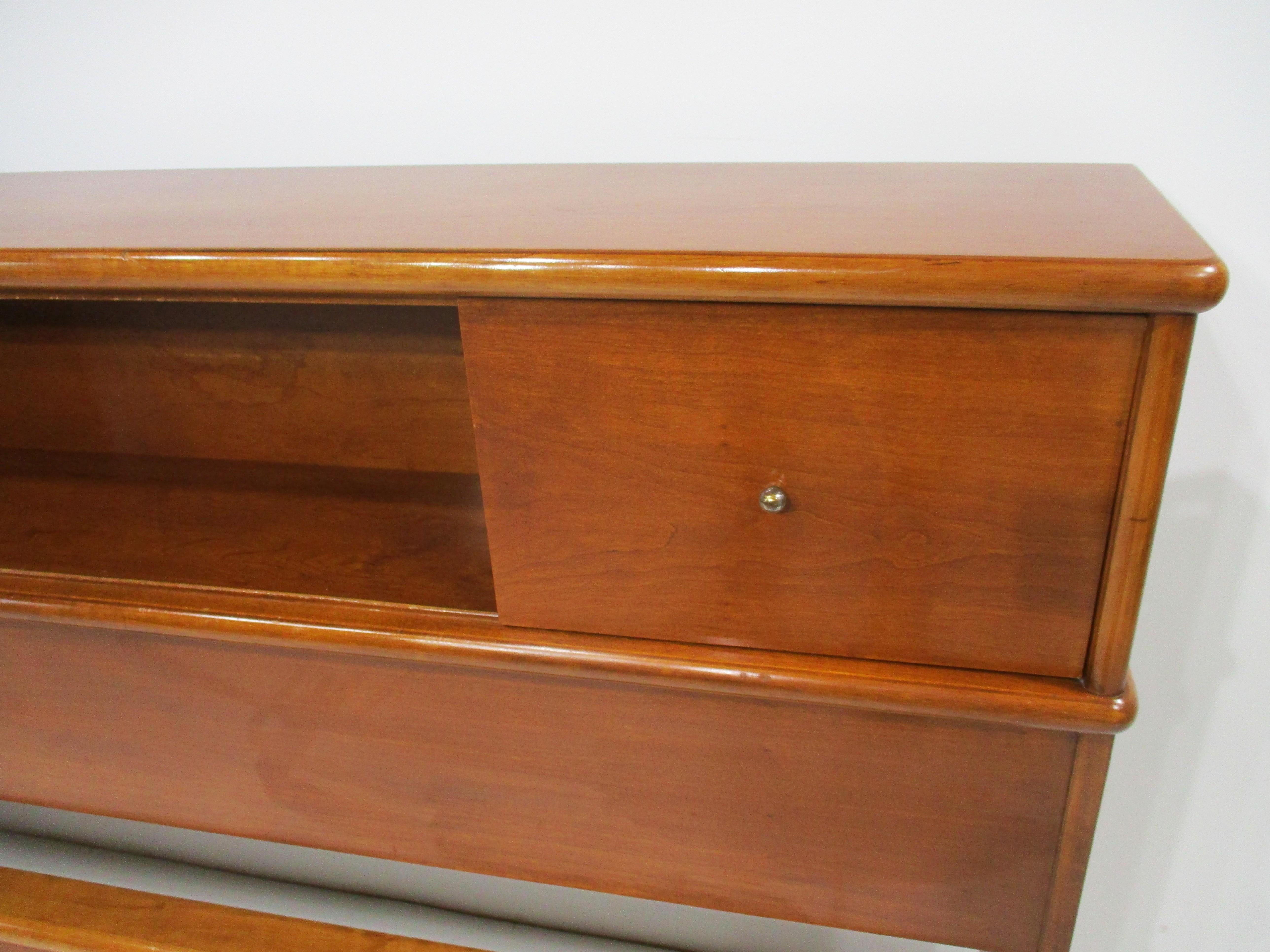 American of Martinsville gestylt Mid Century Full / Queen Kopfteil & Fußteil im Angebot 2