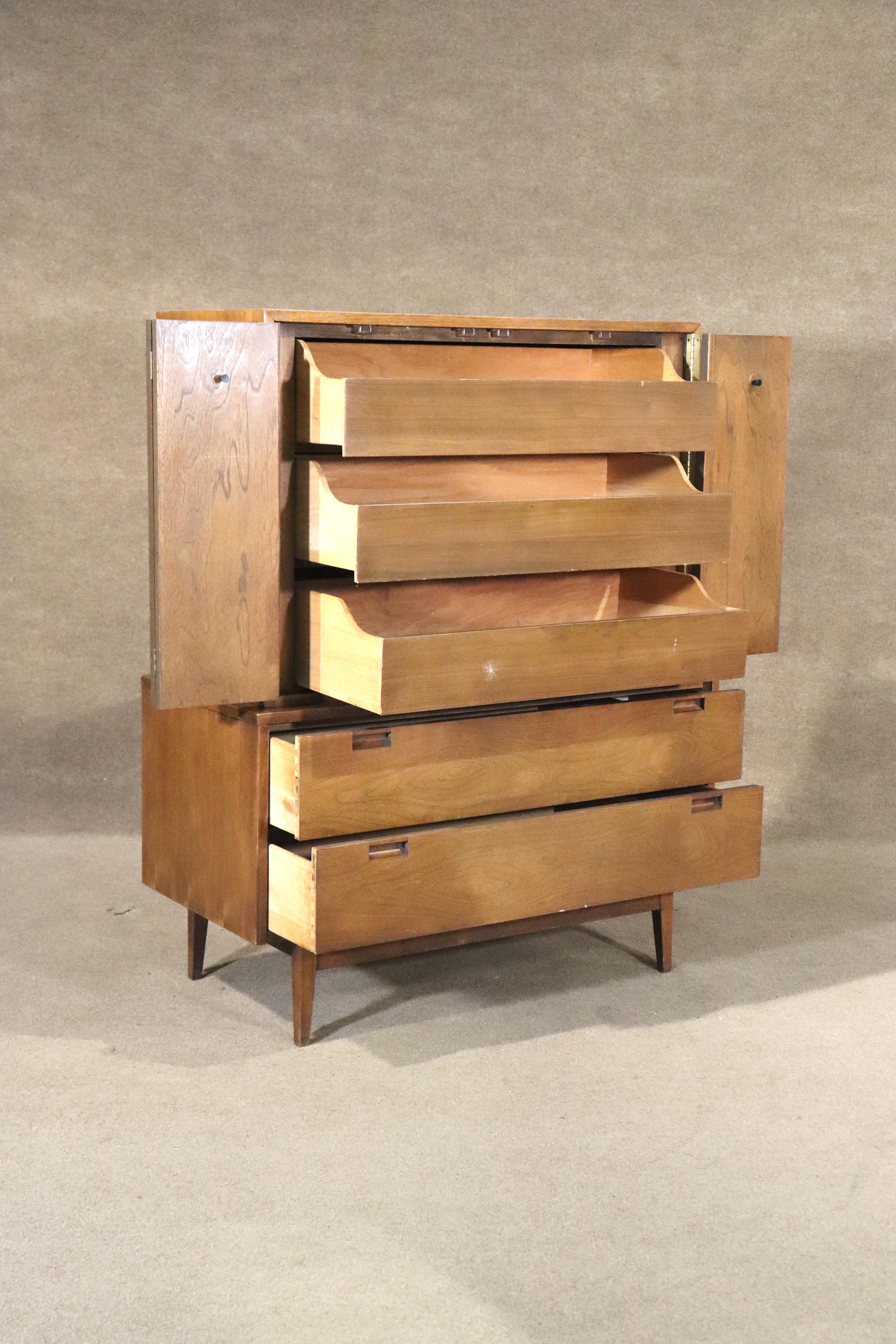 Mid-Century Modern American of Martinsville Tall Dresser For Sale