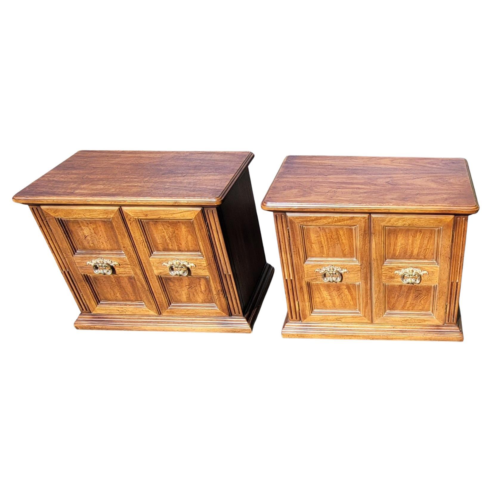 A charming pair of walnut Italian neo-classical Tuscan Nightstands by American of Martinsville.
Gracious size measuring 28.5