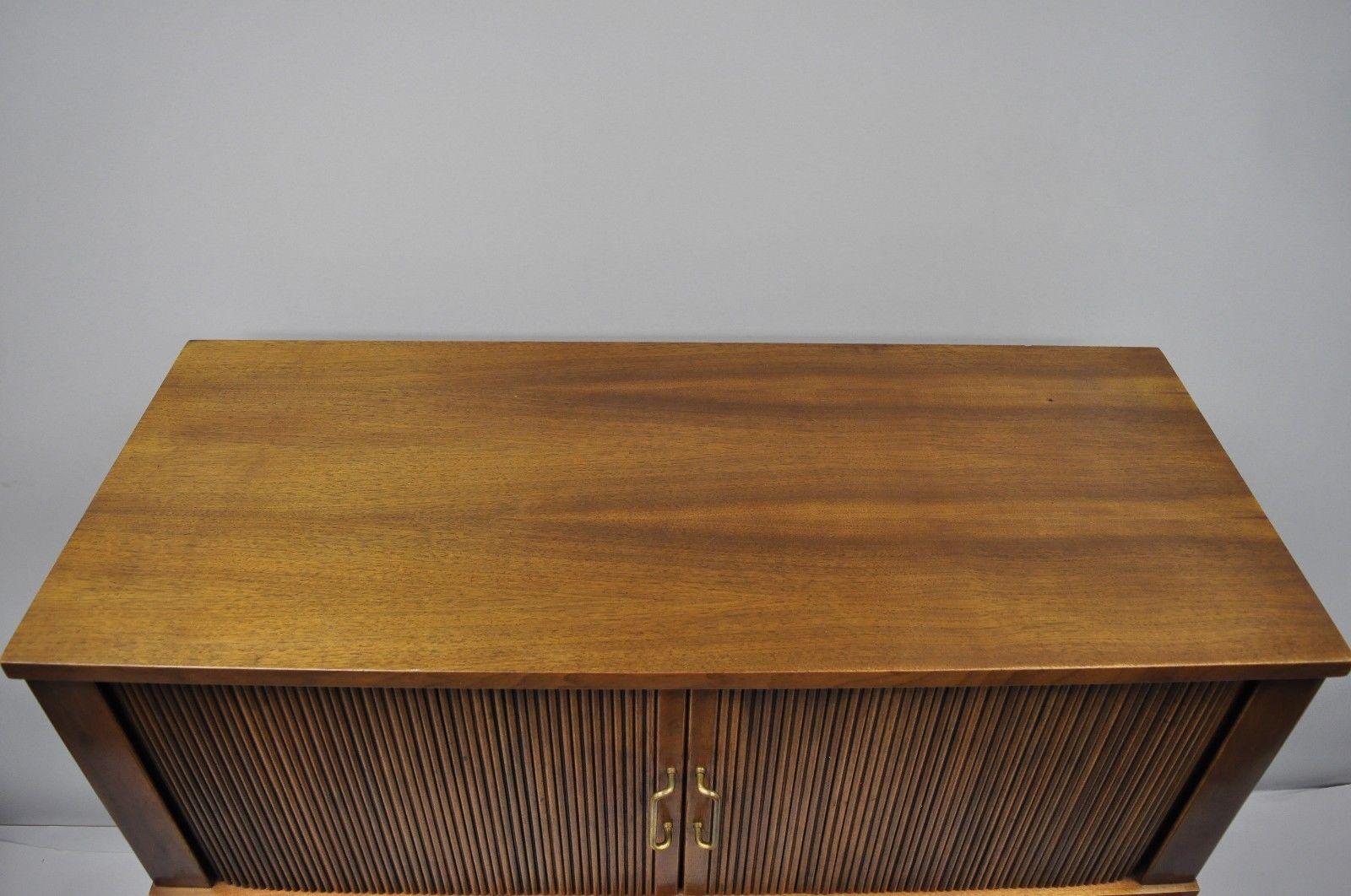 American of Martinsville Walnut Louvered Drawer Dresser Mid-Century Modern Chest 2
