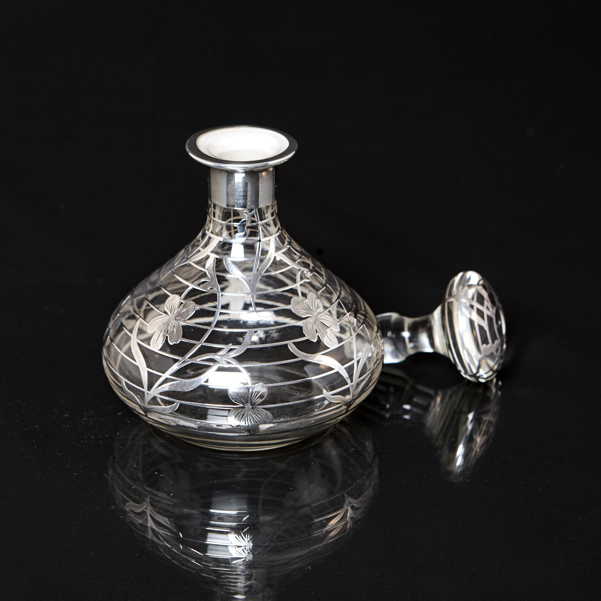 American overlay silver perfume bottle In Good Condition For Sale In London, GB