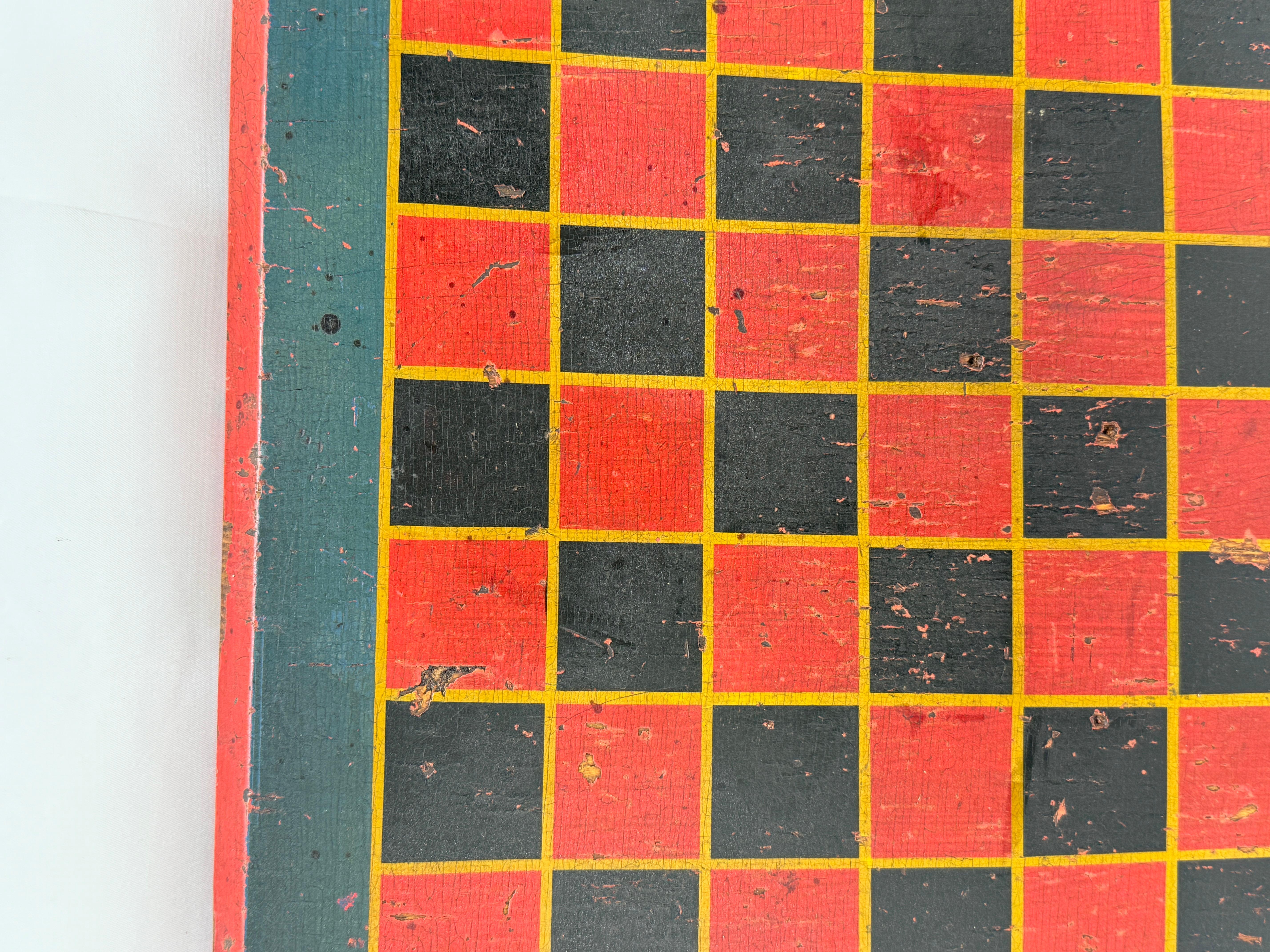 American Painted Folk Art Game Board for Checkers or Chess, C. 1840 In Good Condition For Sale In Atlanta, GA