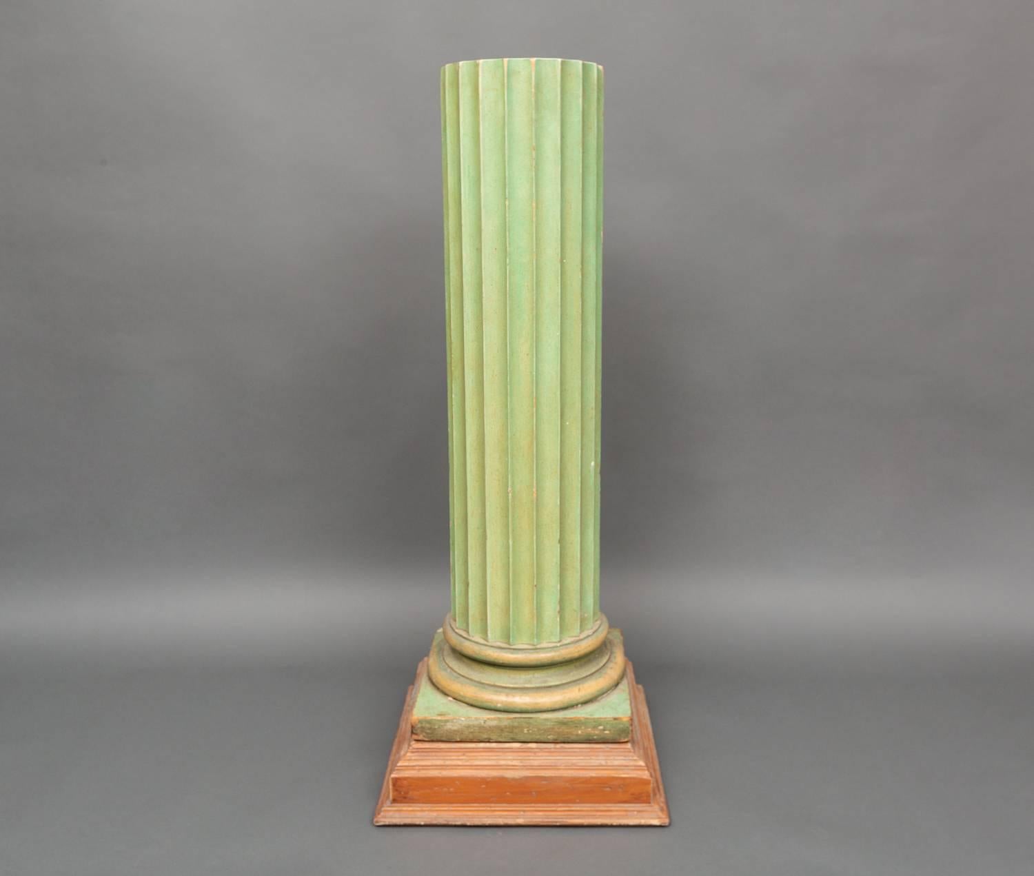 American Painted Pedestal In Excellent Condition For Sale In Hudson, NY