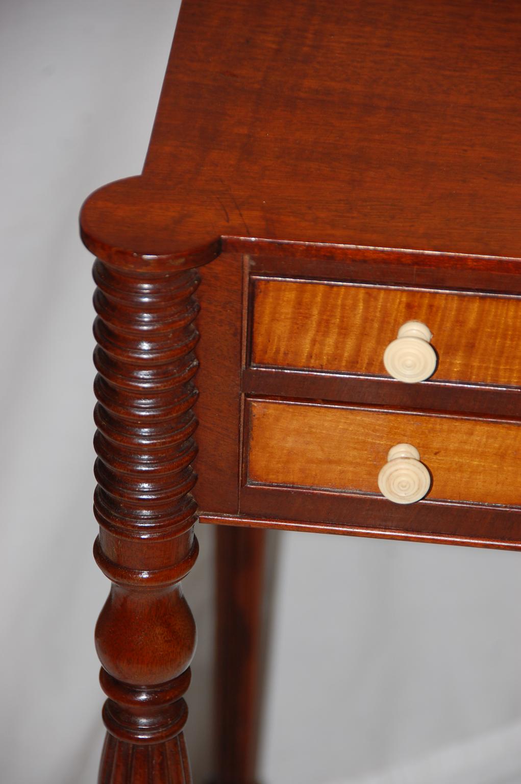 American Pair of Boston Sheraton Worktables in Mahogany and Bird’s-Eye Maple In Good Condition In Wells, ME