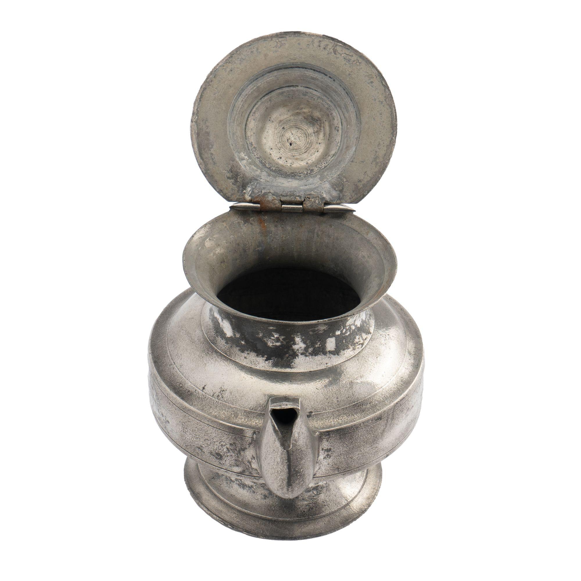 American Pewter Tea Pot, 1820 For Sale 5