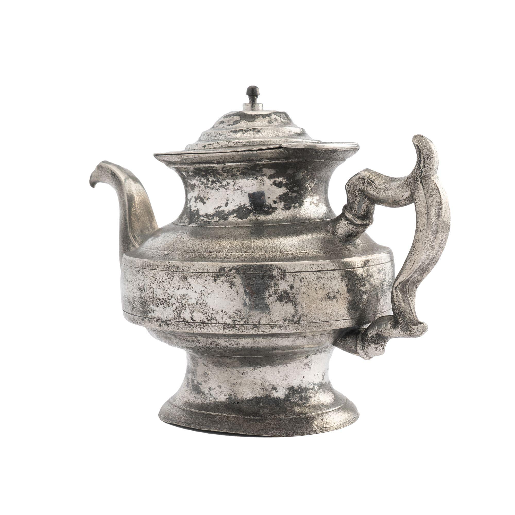 Amerikanischer Zinn-Teekanne, 1820 im Angebot 1