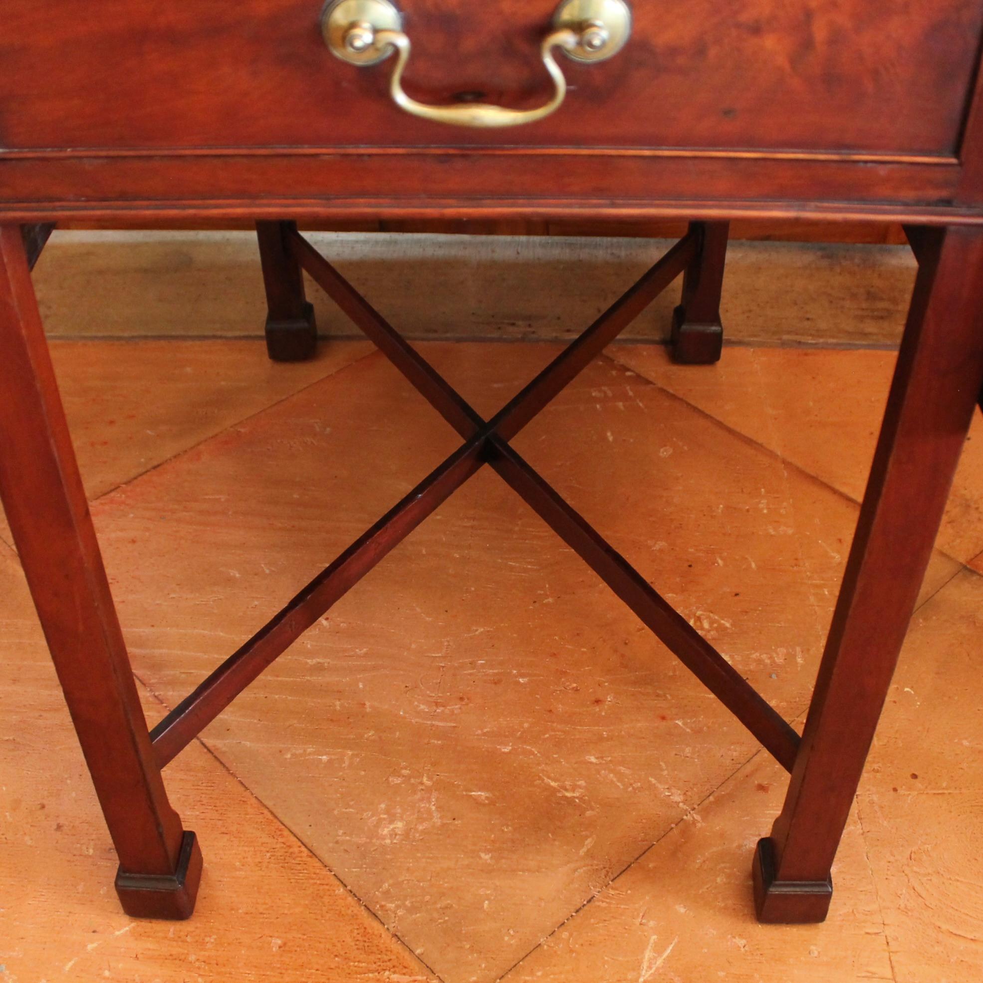 American (Philadelphia) Mahogany Pembroke Table with Marlborough Feet For Sale 1