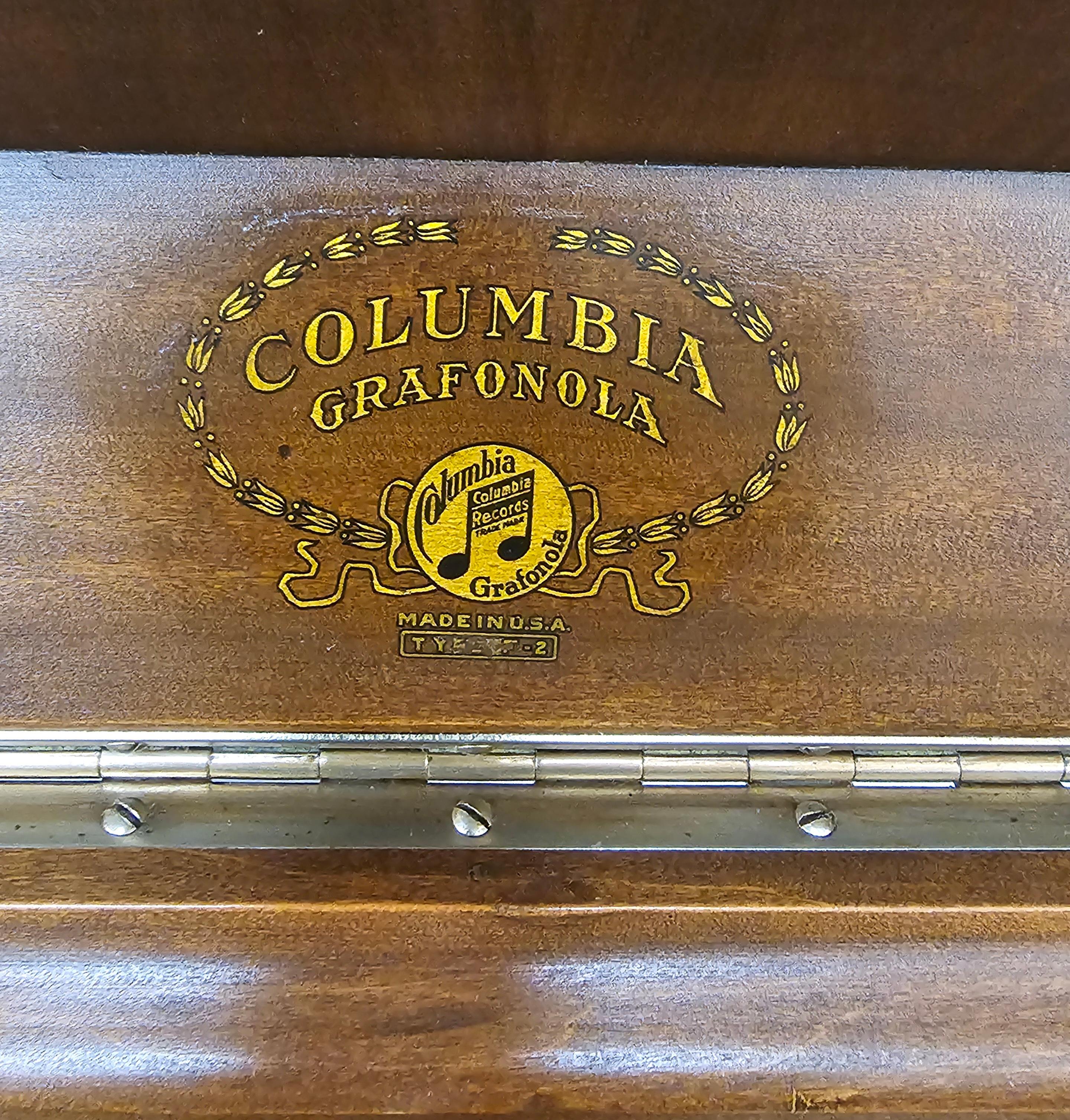 Cabinet per suonatori di fonogrammi americani di Columbia Grafonola in vendita 9