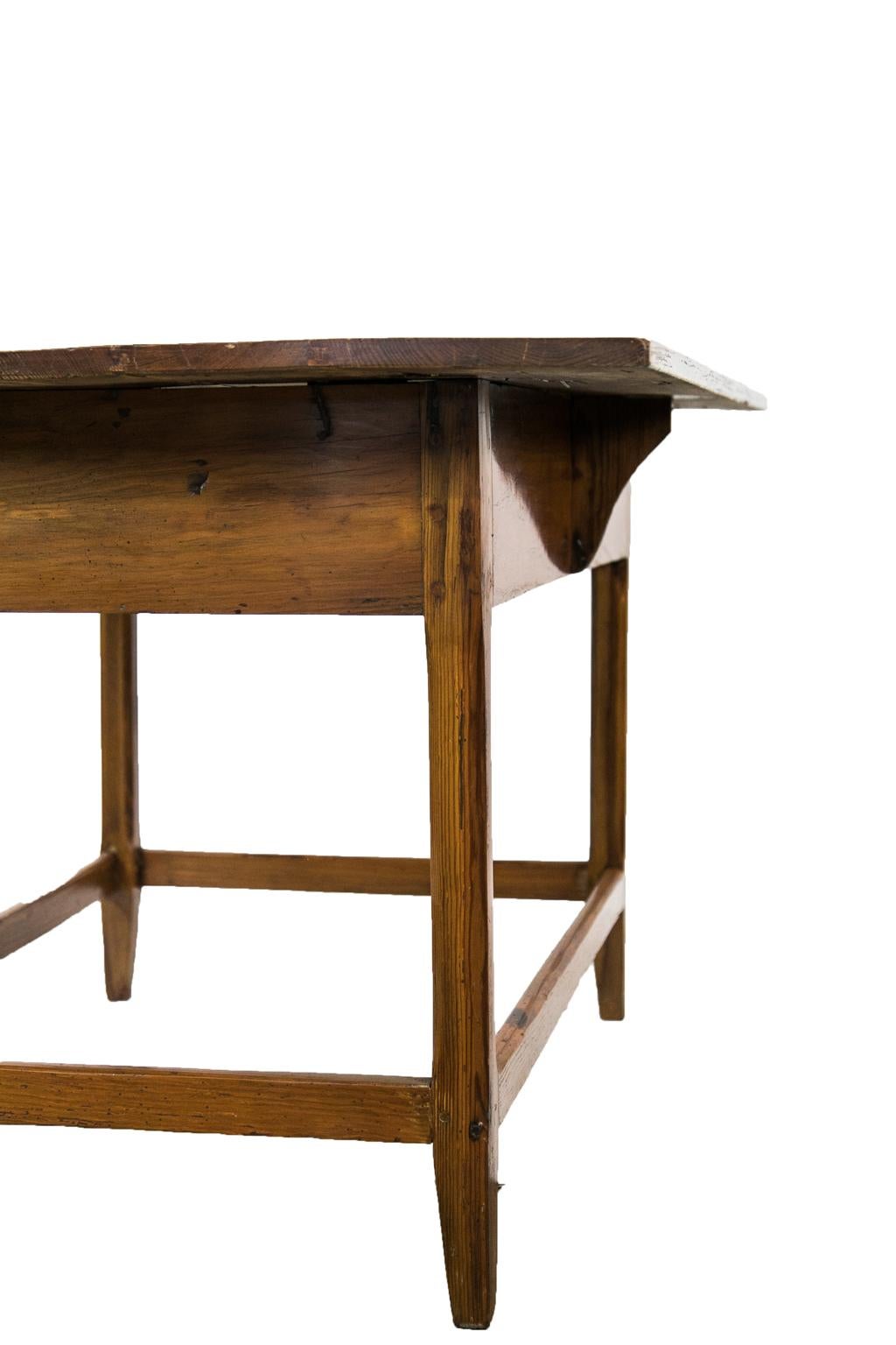 American Pine and Cherry One Drawer Table For Sale at 1stDibs