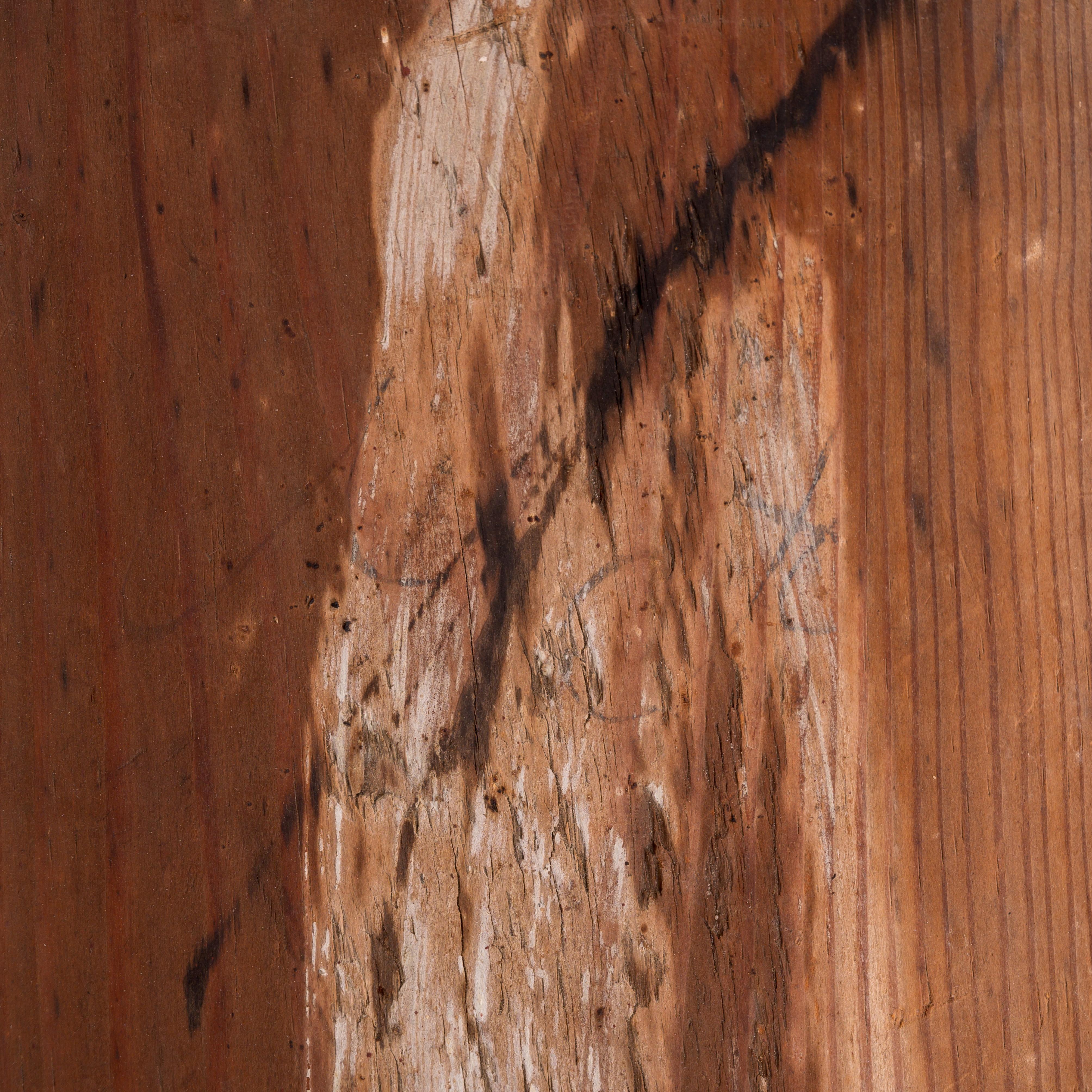 American Pine Scolloped Apron Side Table, 18th Century For Sale 9