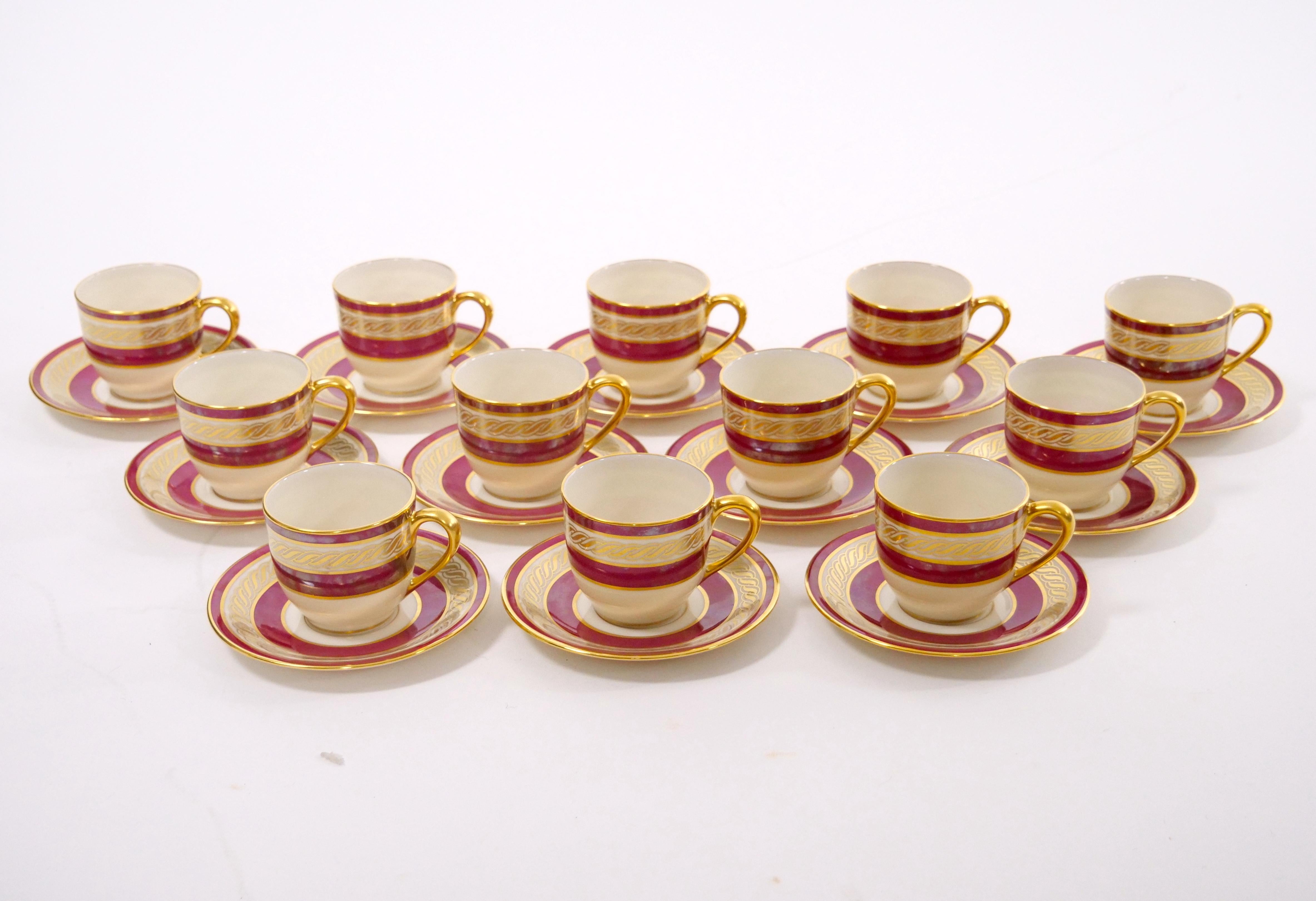 Amerikanisches Porzellan/vergoldetes geflochtenes Braid Dekoriert von Lenox für J.E. Caldwell Dinner-Set (Gold) im Angebot