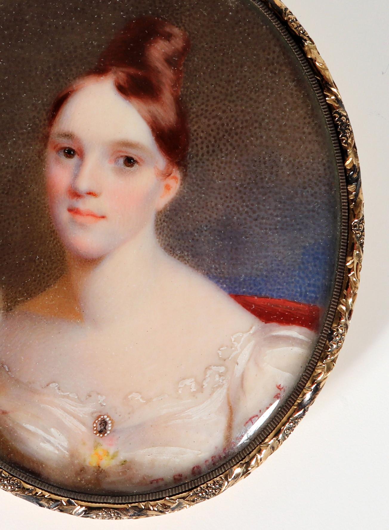 Amerikanische Porträt-Miniatur einer Frau in einem weißen Kleid, Thomas Story Officer (Elfenbein) im Angebot