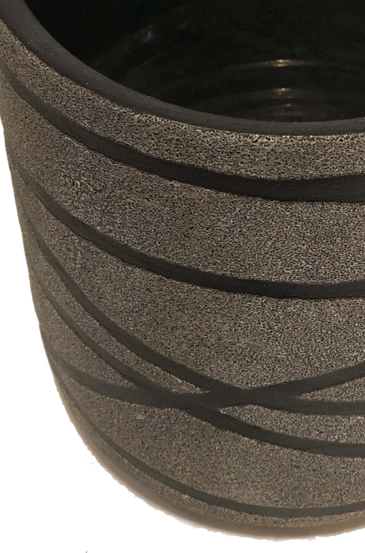 American Post-War Di Pasquale Grey Geometric Textured Vase In Good Condition For Sale In New York, NY