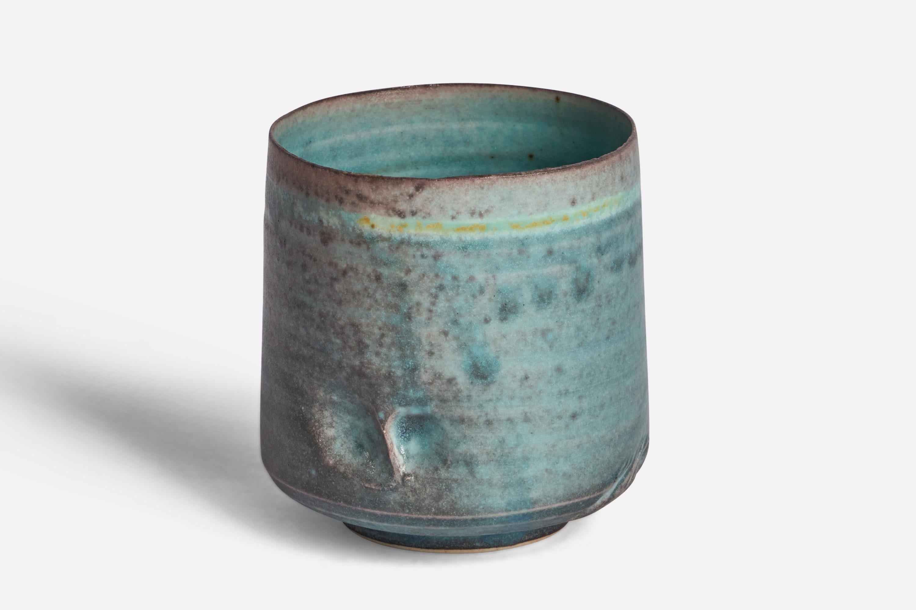 Mid-20th Century American Potter, Vase, Glazed Ceramic, United States, 1960s For Sale