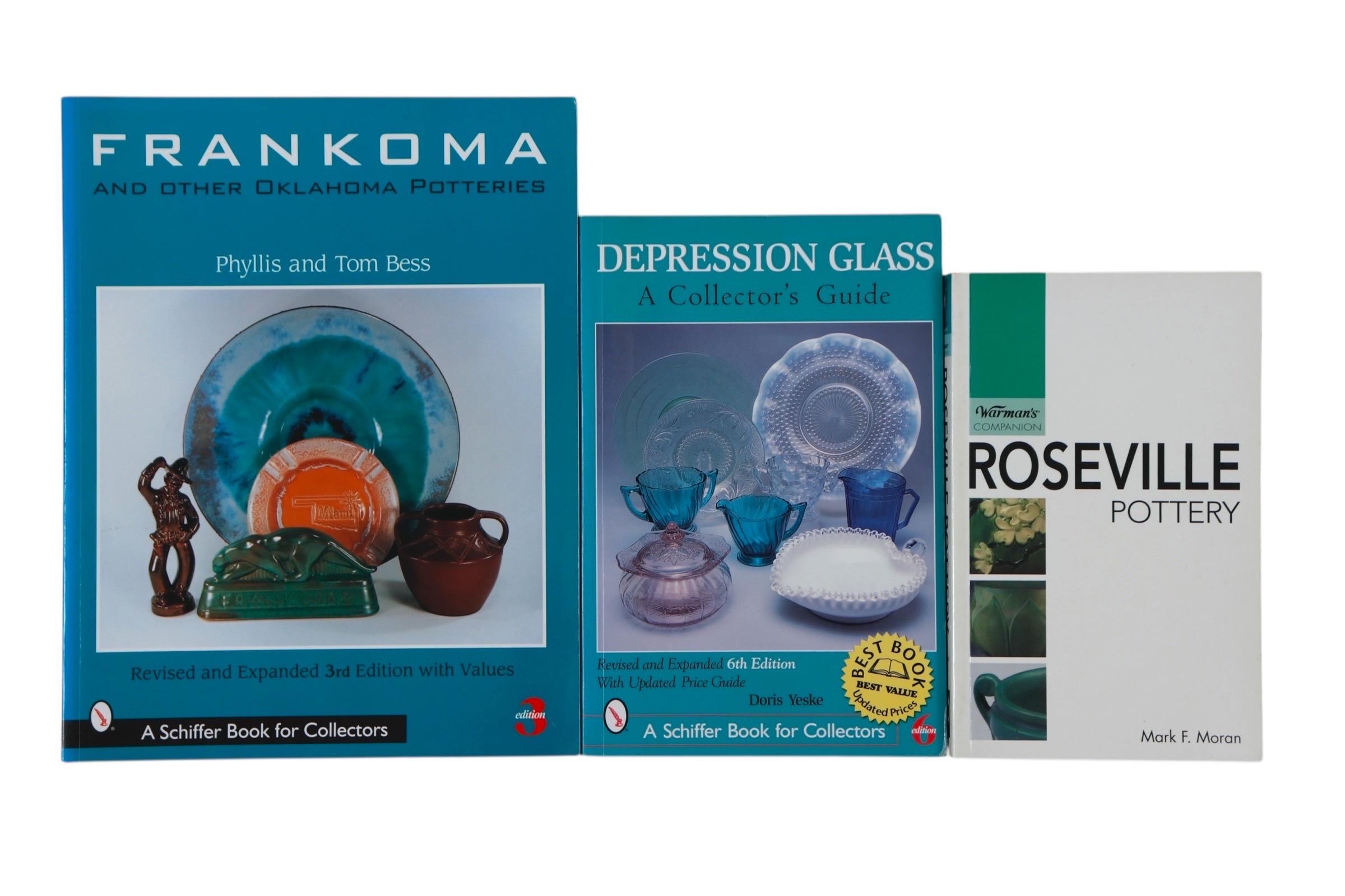 American Pottery and Glass Book Collection - Set of 5 In Good Condition For Sale In Bradenton, FL