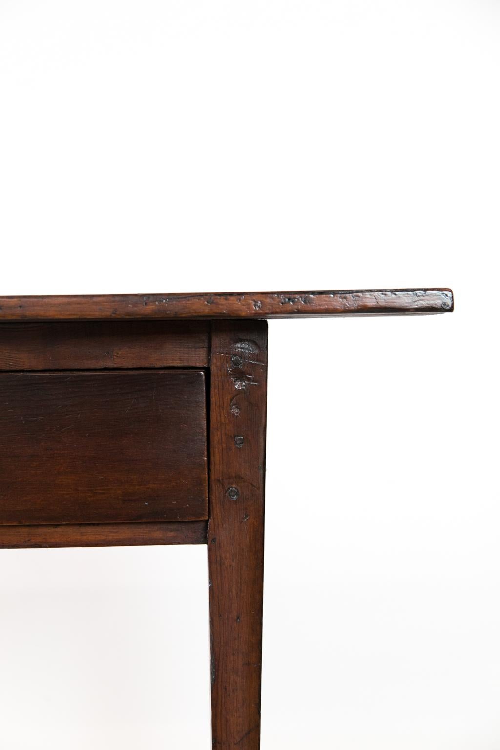 American Primitive Heart Pine One-Drawer Side Table In Good Condition In Wilson, NC