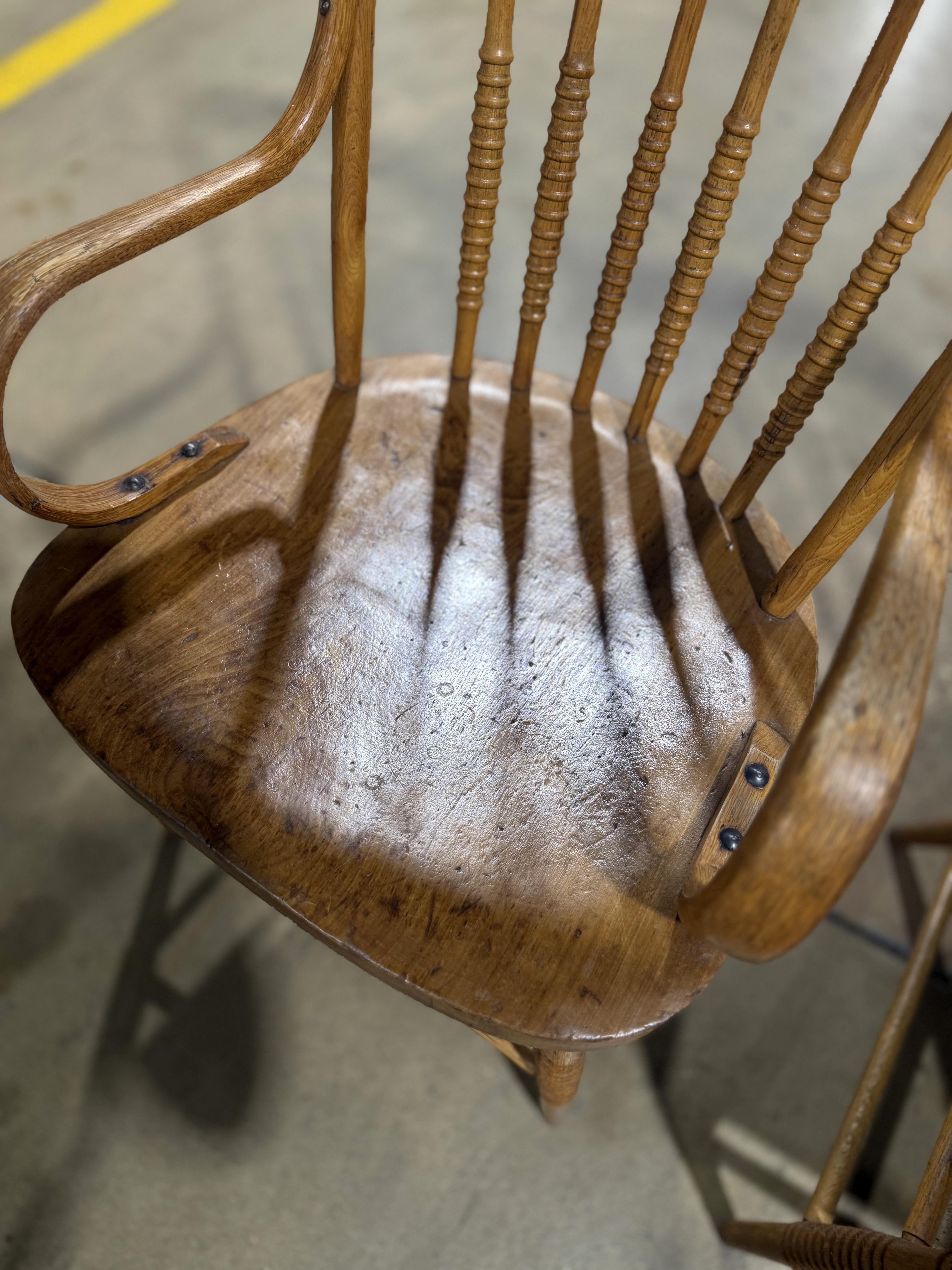 American Primitive Spindle Back Arm Chairs(Pair) im Angebot 6