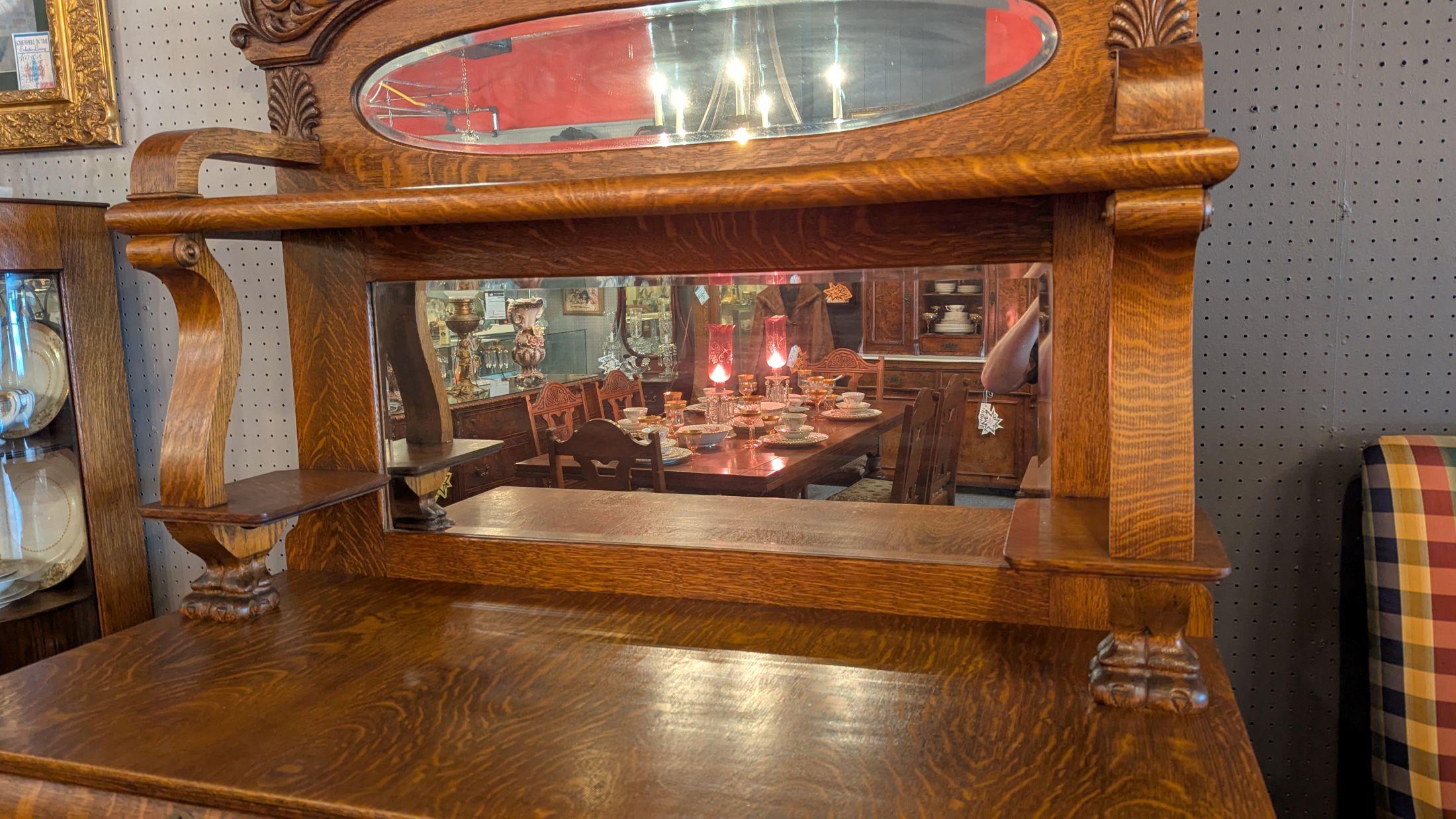 American Quarter Sawn Oak Sideboard Cabinet For Sale 1