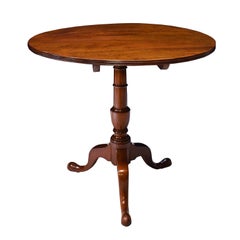American Queen Ann-Style Round Tilt-Top, Tripod Tea Table, Pennsylvania, c. 1810
