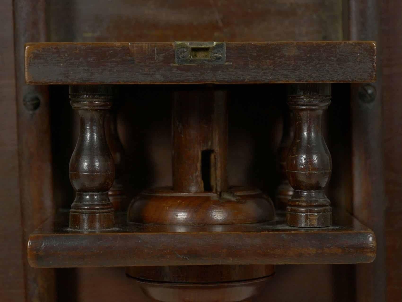 Antiker amerikanischer Queen Anne-Teetisch, wahrscheinlich Chester County, um 1770 im Angebot 5