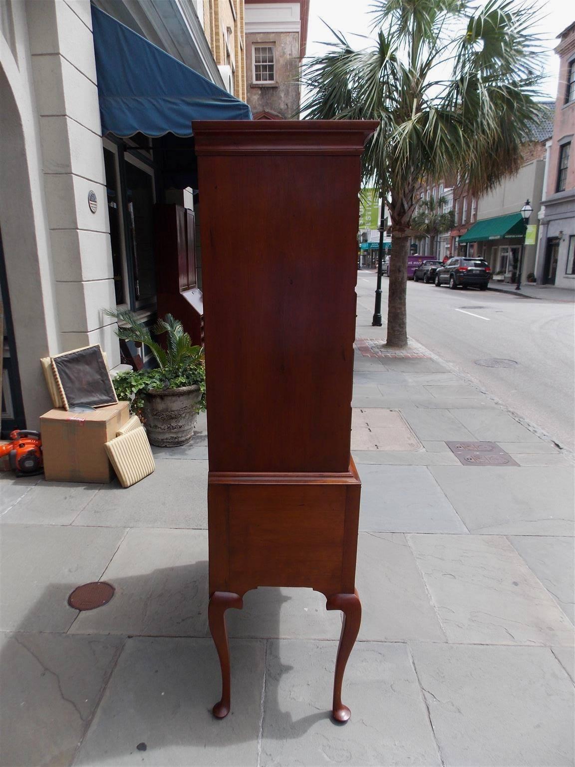 American Queen Anne Cherry Flat Top Graduated Highboy, Connecticut, Circa 1750 For Sale 2