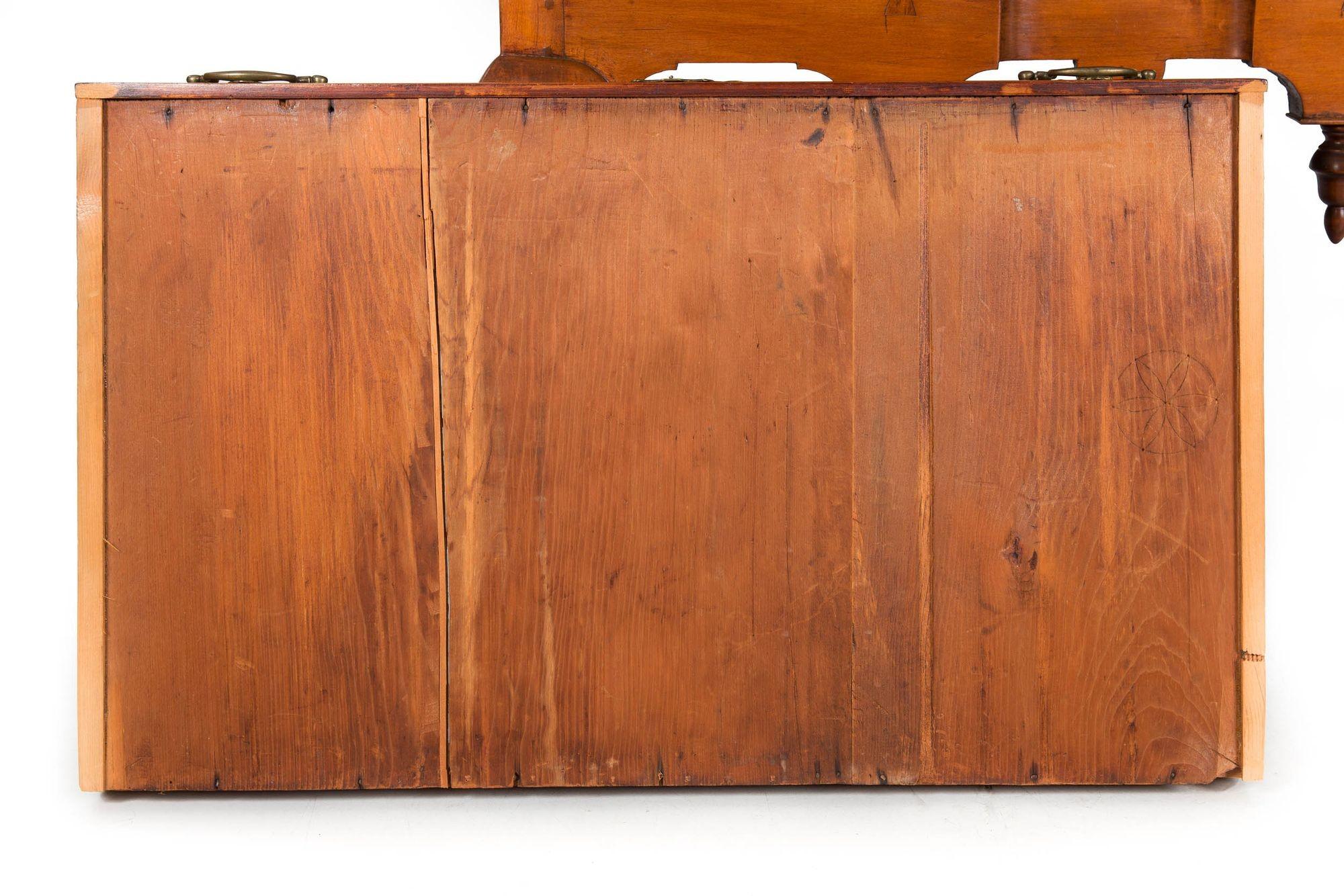 American Queen Anne Cherry Lowboy Dressing Table circa 1740-60 9
