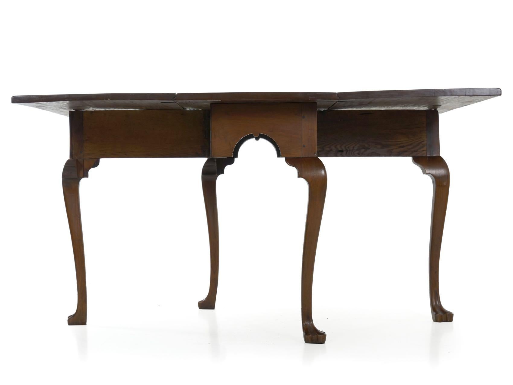 American Queen Anne Drop-Leaf Dining Table on Trifid Feet, Pennsylvania 5