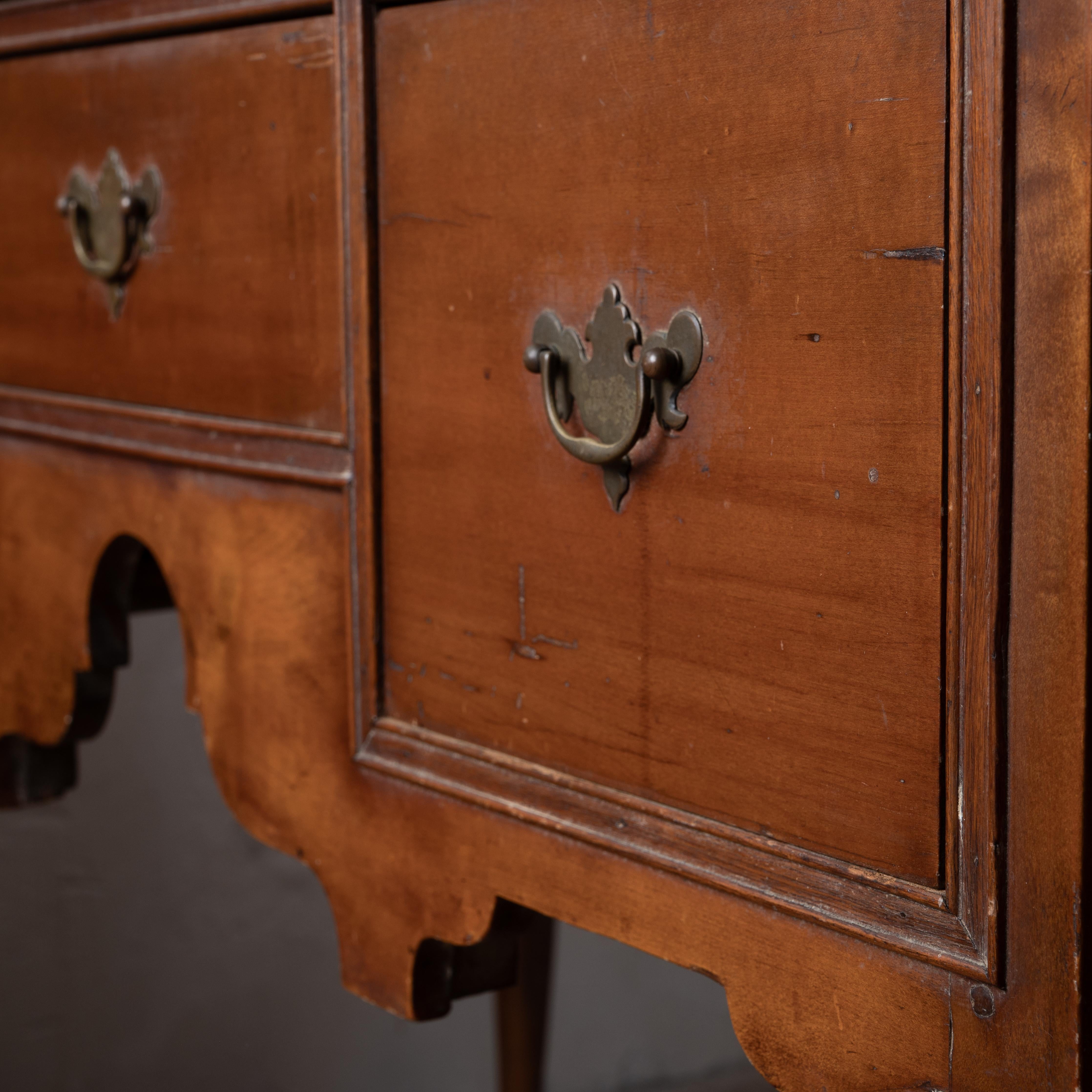 American Queen Anne Maple Highboy, 18th Century - Van Sweringen Brothers Estate For Sale 8
