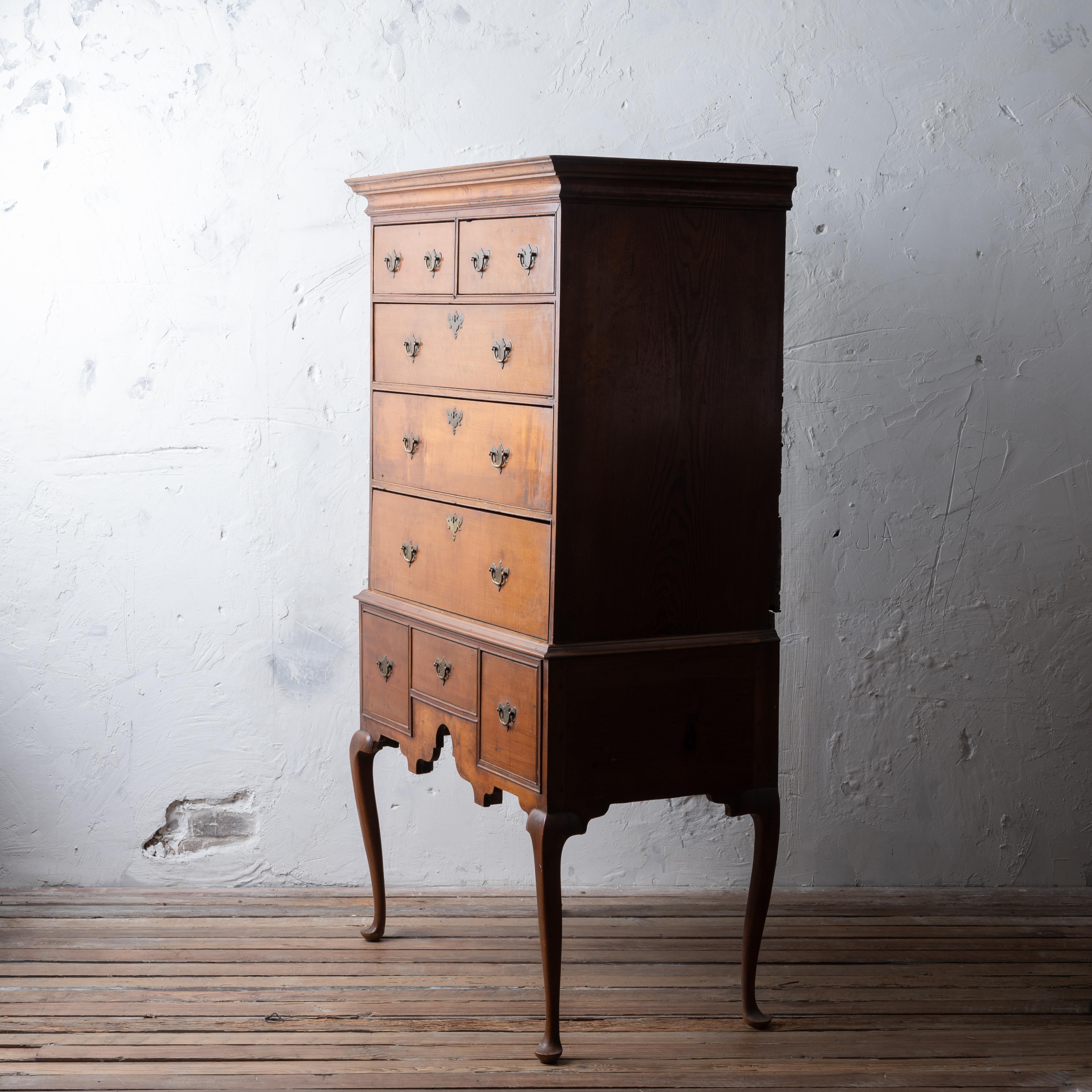 American Queen Anne Maple Highboy, 18th Century - Van Sweringen Brothers Estate For Sale 5