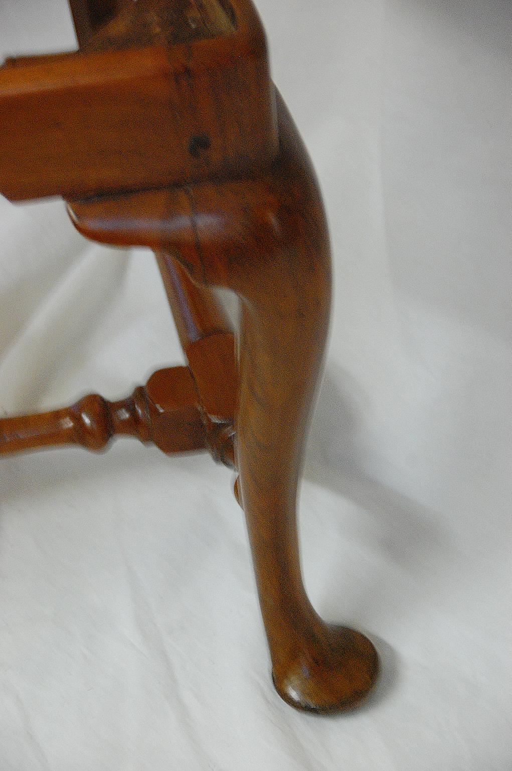 18th Century American Queen Anne Period Walnut Sidechair Boston Origin Cabriole Legs Pad Feet For Sale