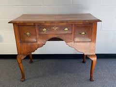 American Queen Anne Style Burl-wood 3-Drawer Lowboy Table