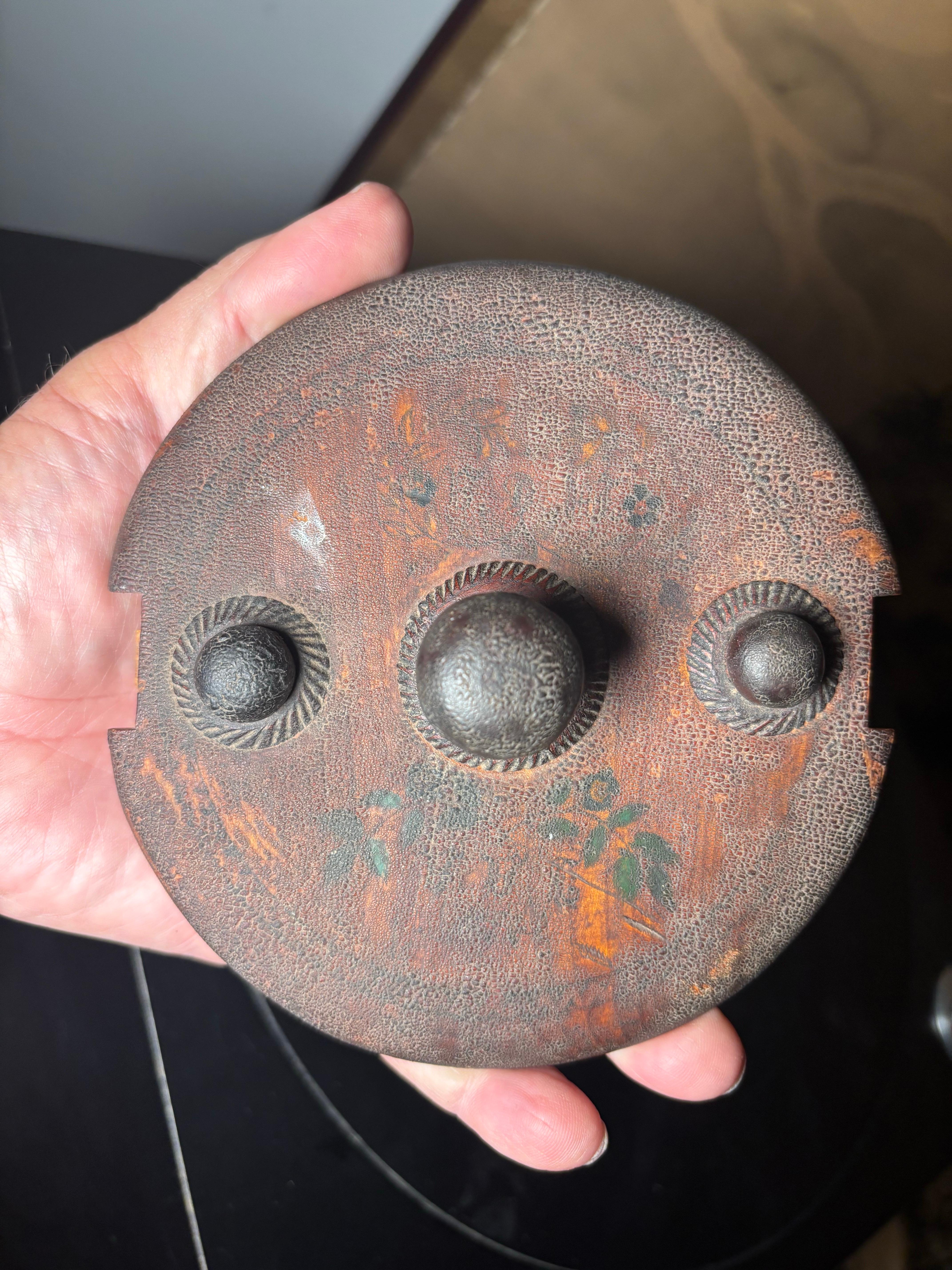 Rare vase à couvercle en pyrogravure américain, 19e siècle en vente 6