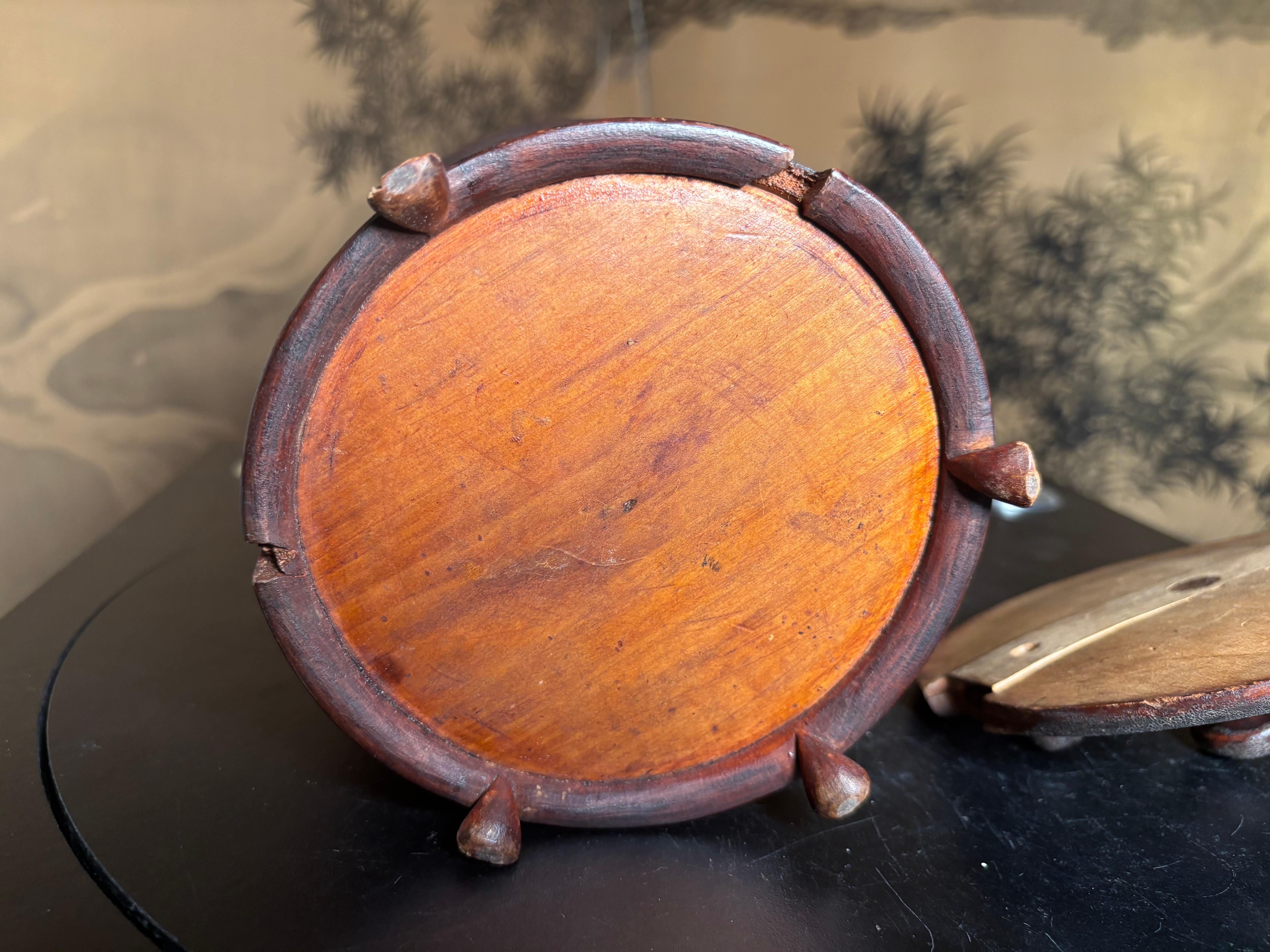 Rare vase à couvercle en pyrogravure américain, 19e siècle en vente 9