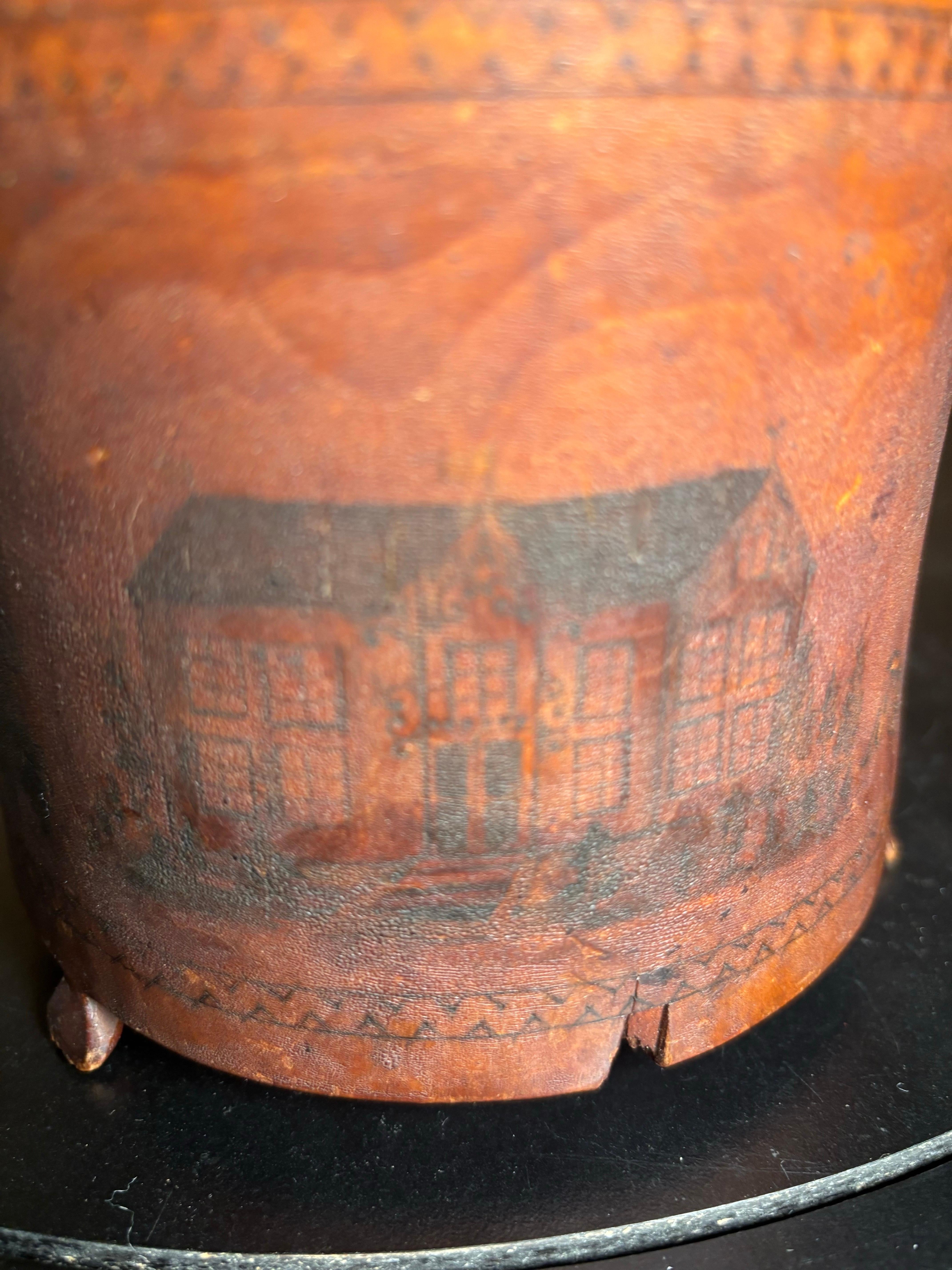 Rare vase à couvercle en pyrogravure américain, 19e siècle en vente 1